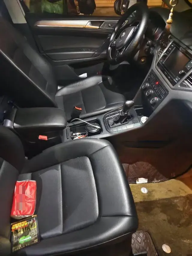 2019 VOLKSWAGEN GOLF thumbnail 4