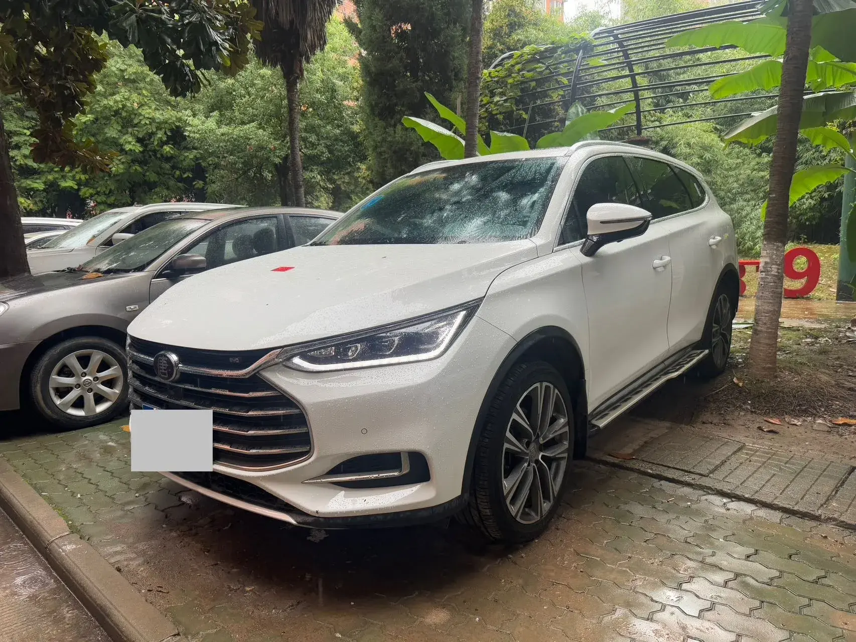 2018 BYD TANG view 1