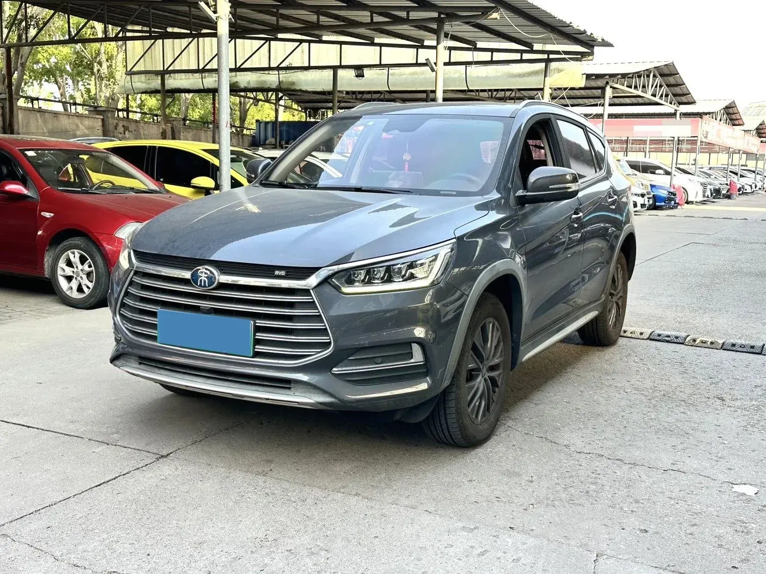 2019 BYD SONG view 1