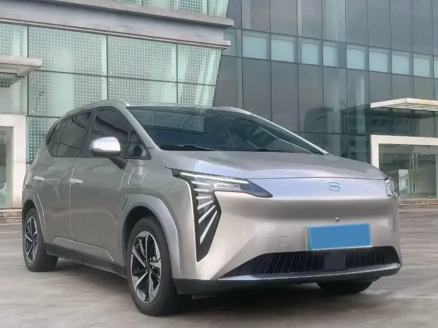 2023 AION Y thumbnail 2