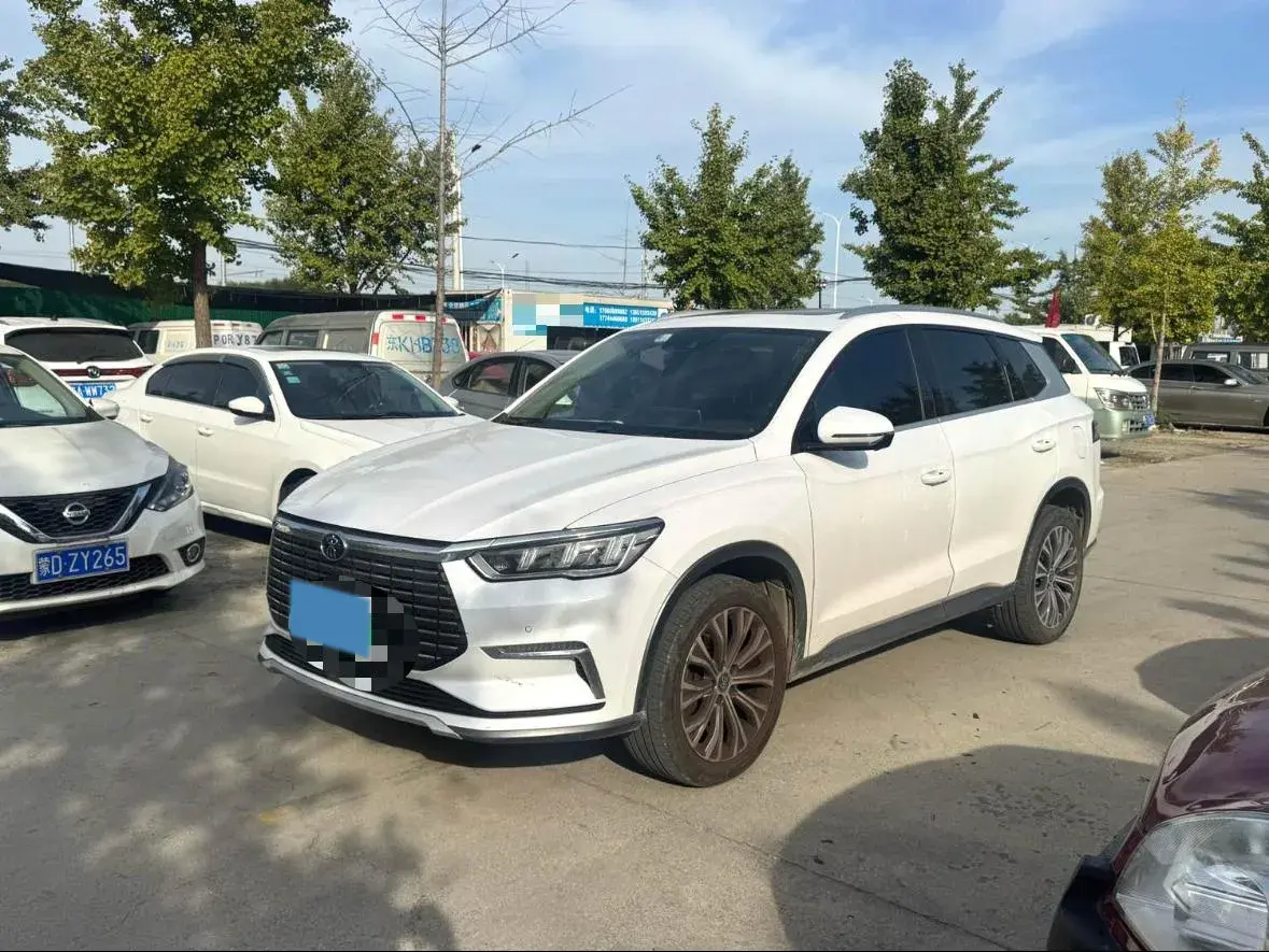 2019 BYD SONG view 1