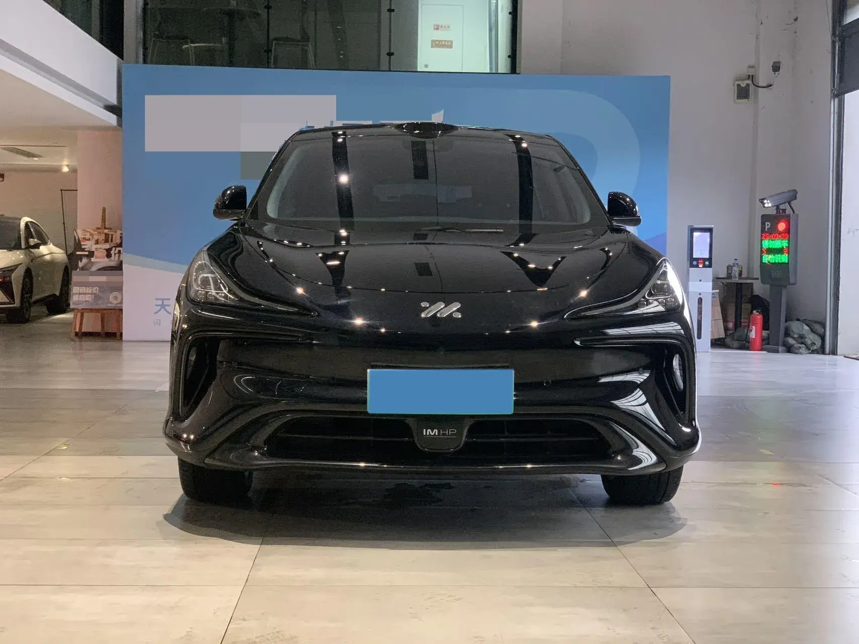 2023 IM LS6 thumbnail 2