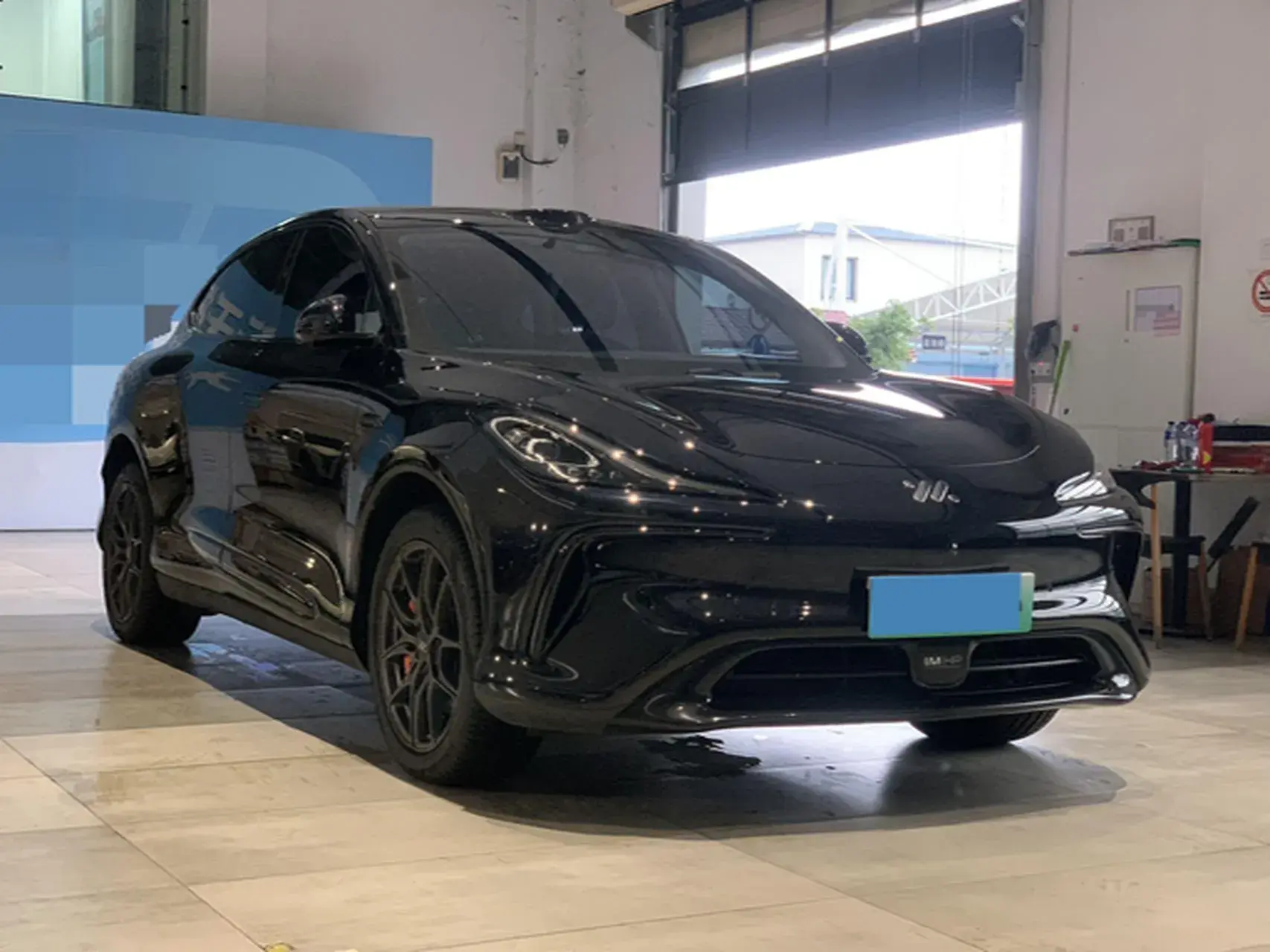 2023 IM LS6 thumbnail 3