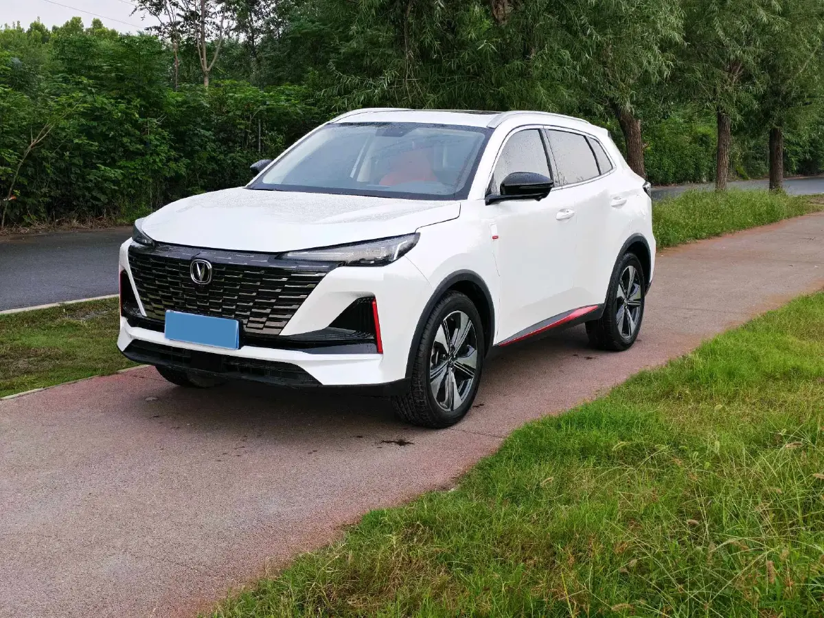 2022 ChangAn CS75 Plus 1.5T 188HP L4 8AT