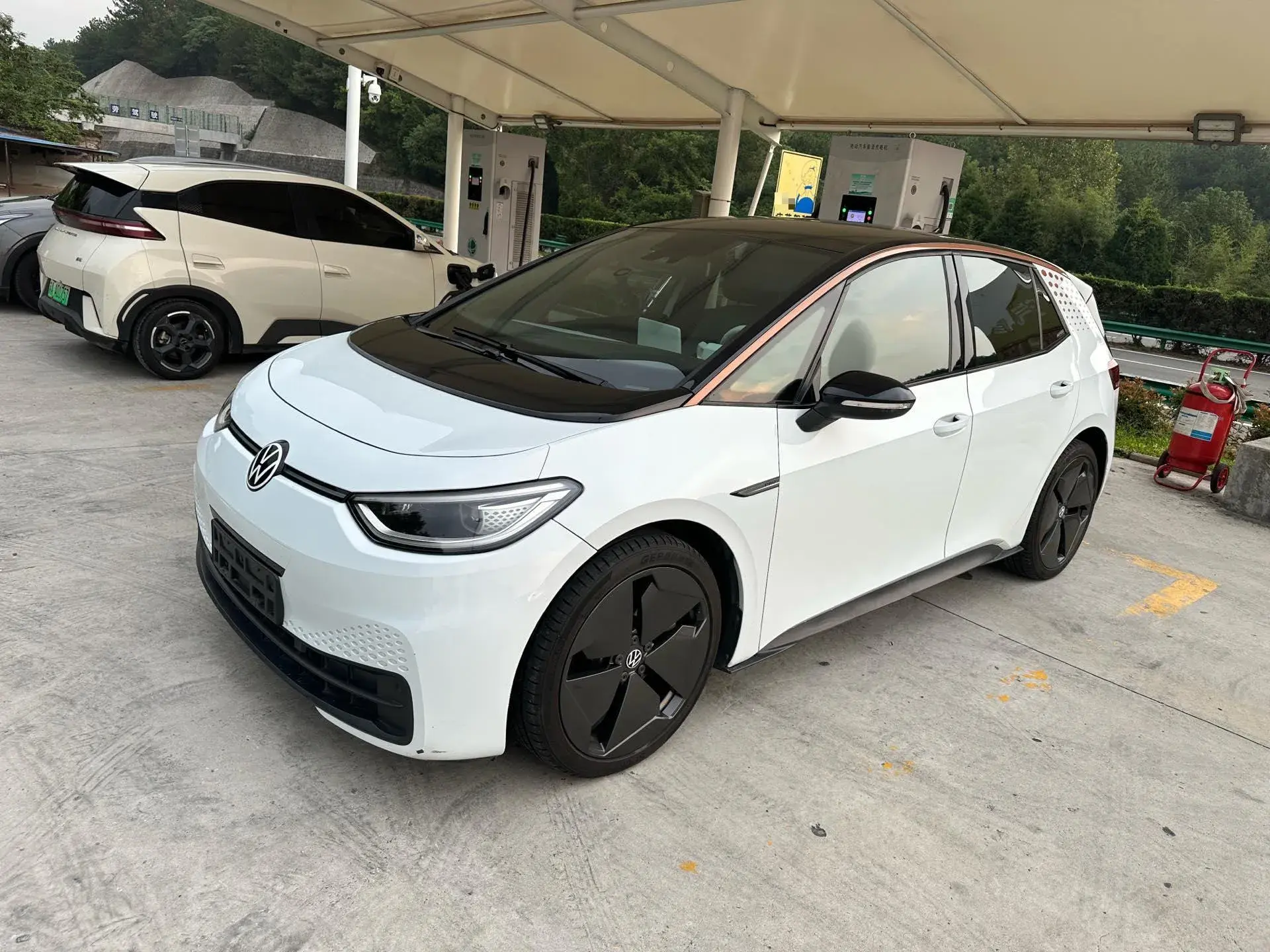 2021 VOLKSWAGEN ID.3 view 1