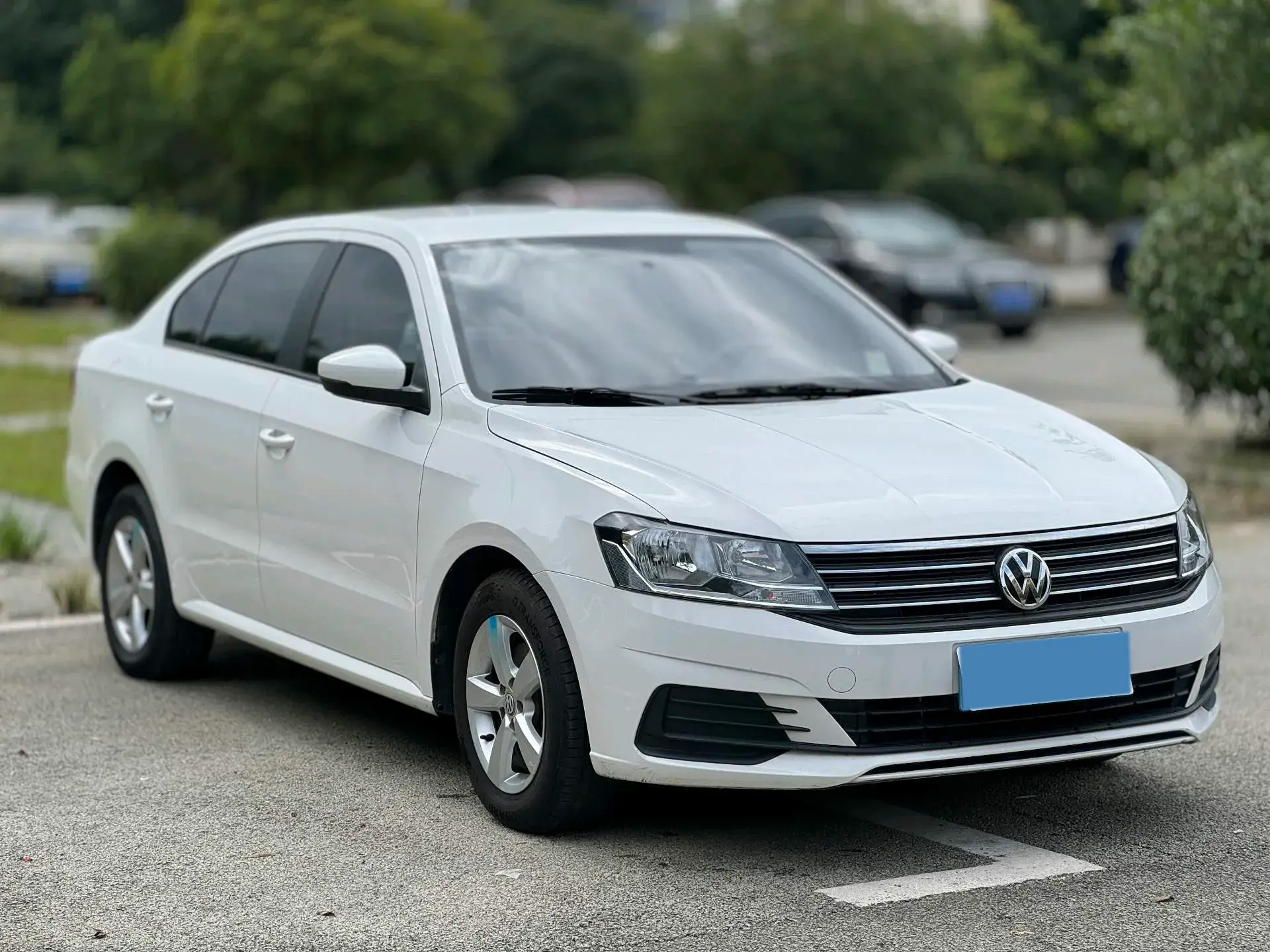 2019 VOLKSWAGEN LAVIDA thumbnail 3