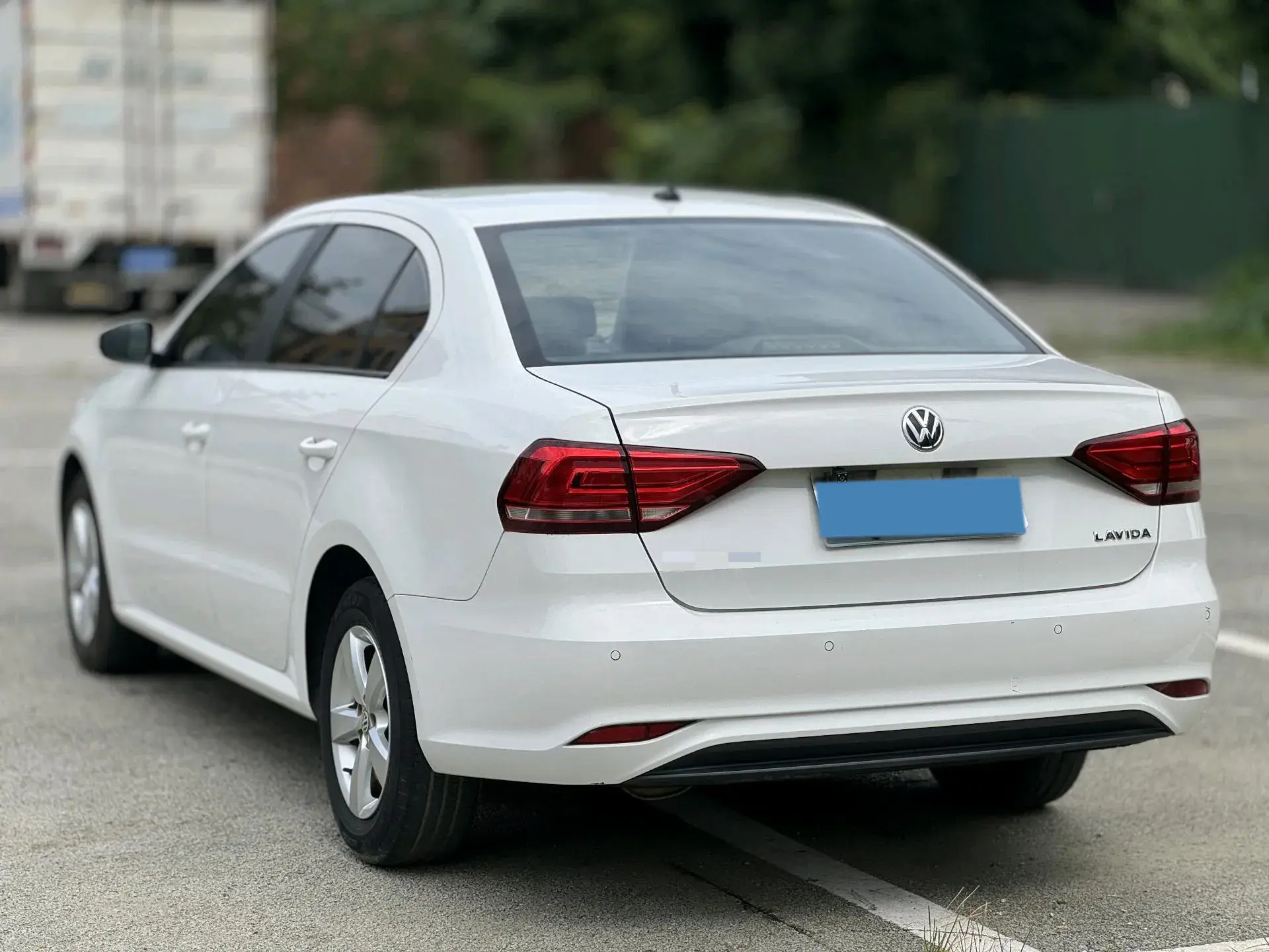 2019 VOLKSWAGEN LAVIDA thumbnail 4