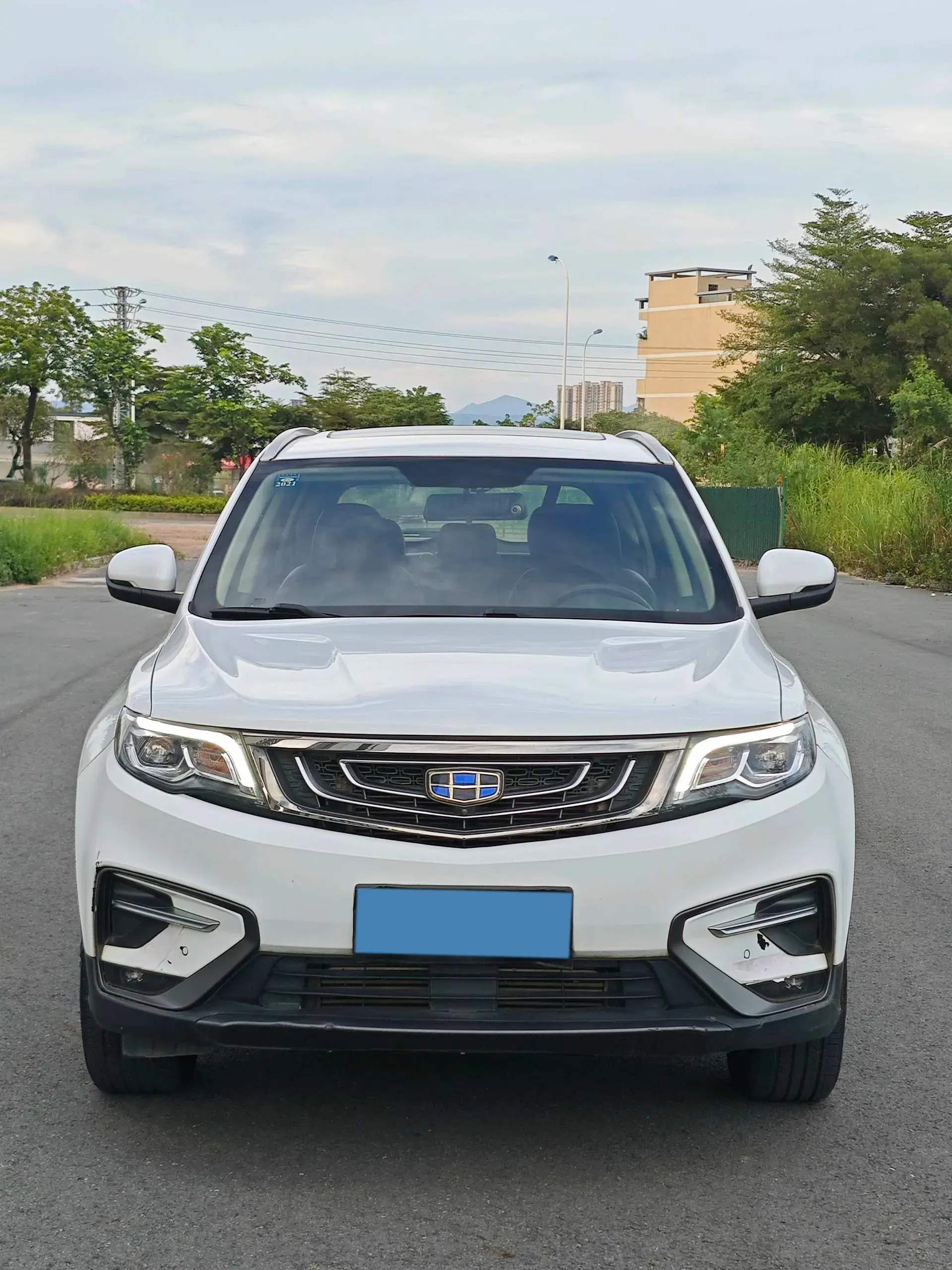 2018 GEELY AZKARRA thumbnail 3
