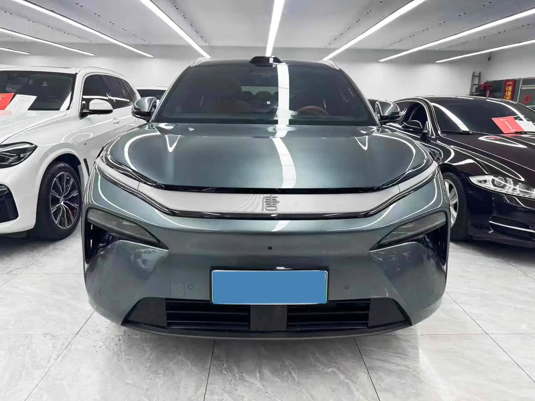 2025 BYD TANGL thumbnail 2