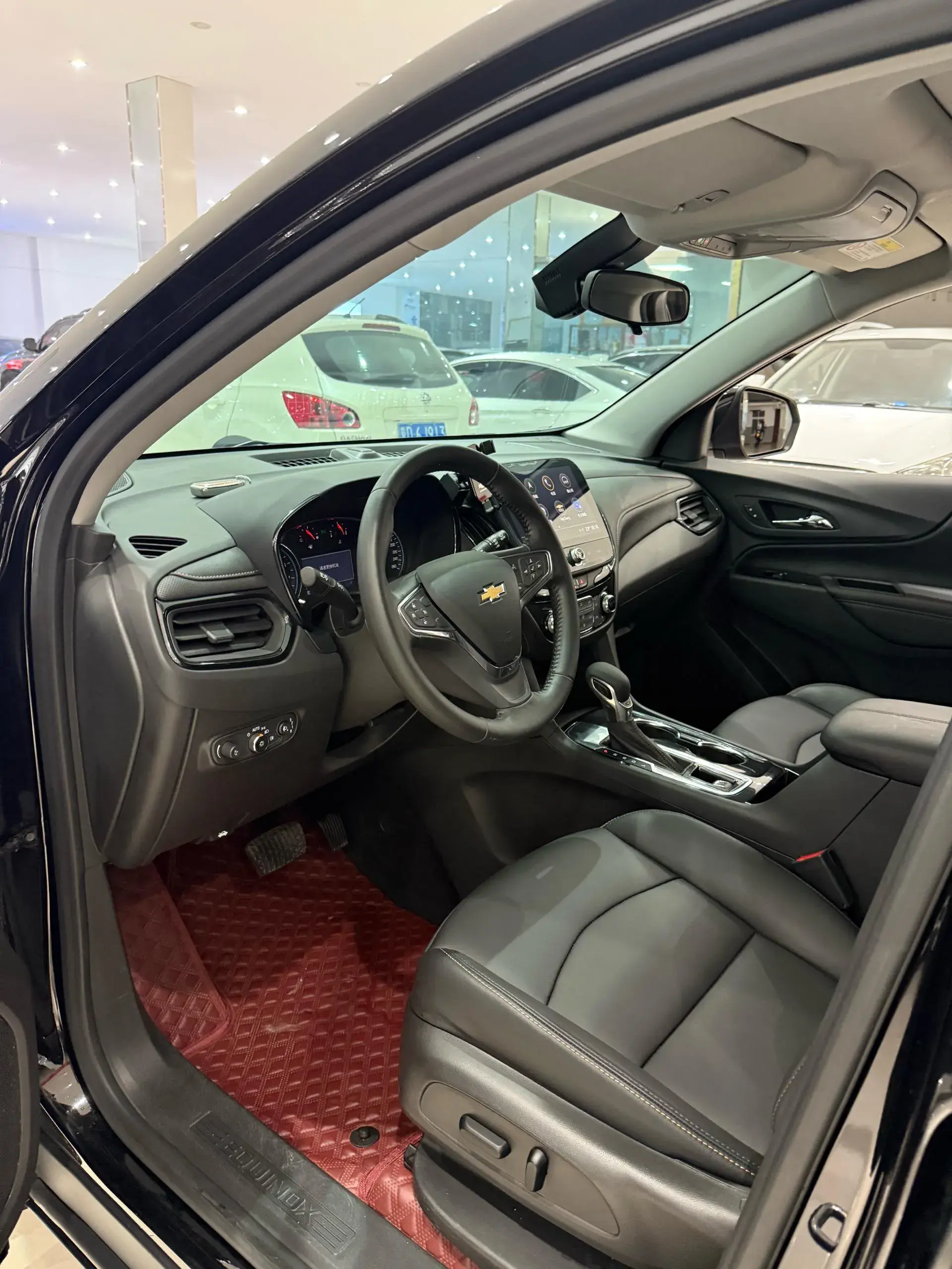 2022 CHEVROLET EQUINOX thumbnail 4