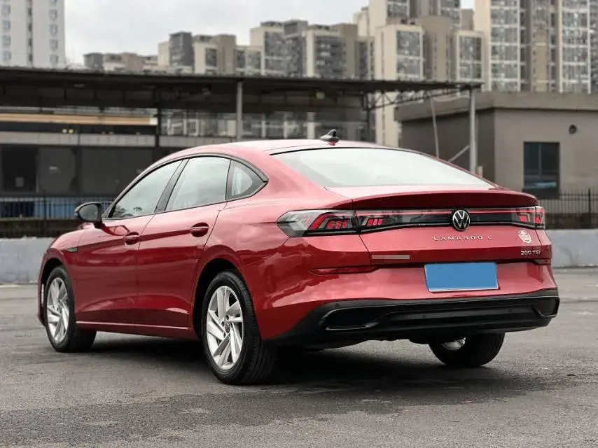 2023 VOLKSWAGEN LAMANDO thumbnail 4