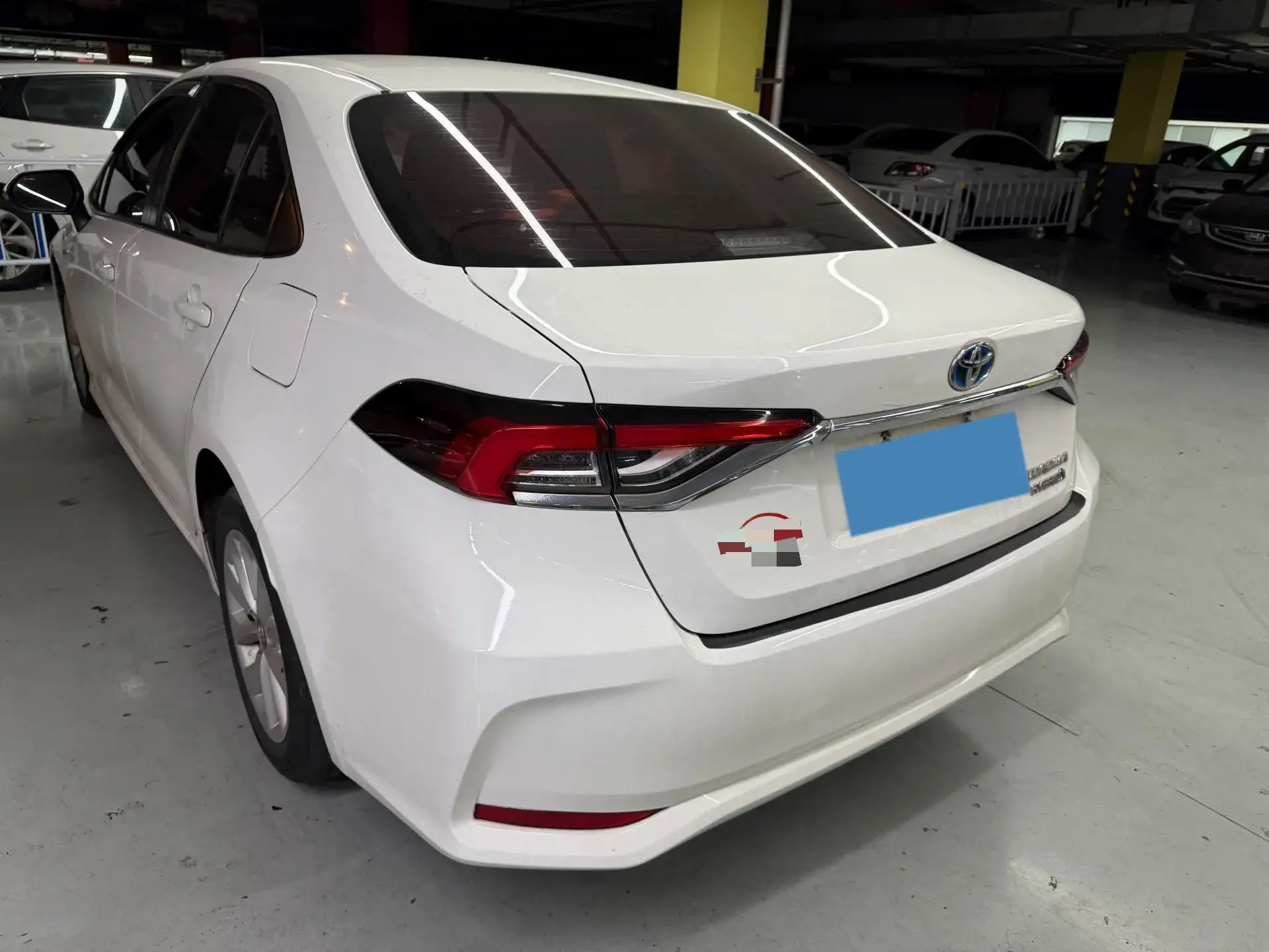 2019 TOYOTA COROLLA thumbnail 4