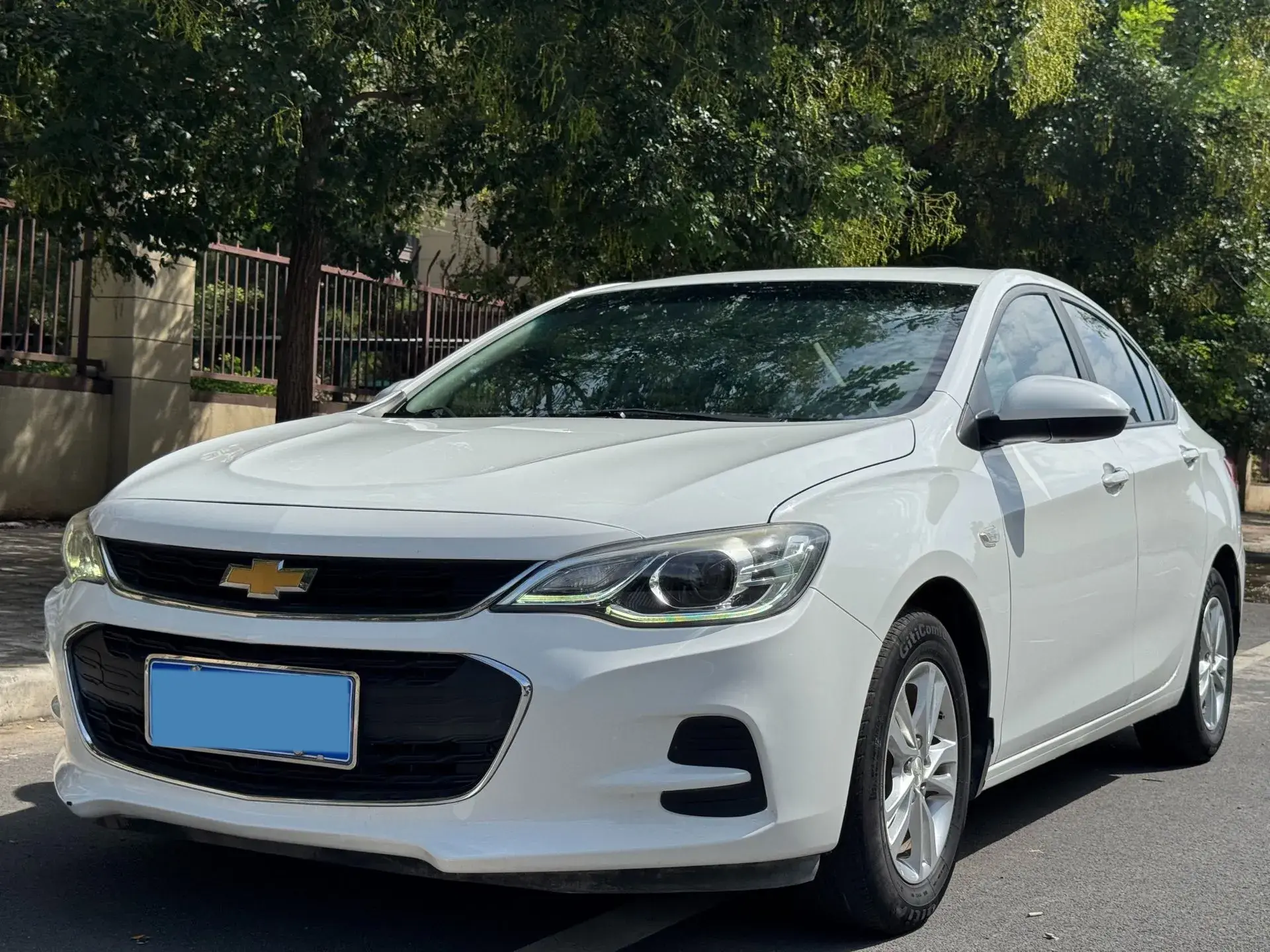 2019 CHEVROLET CAVALIER view 1