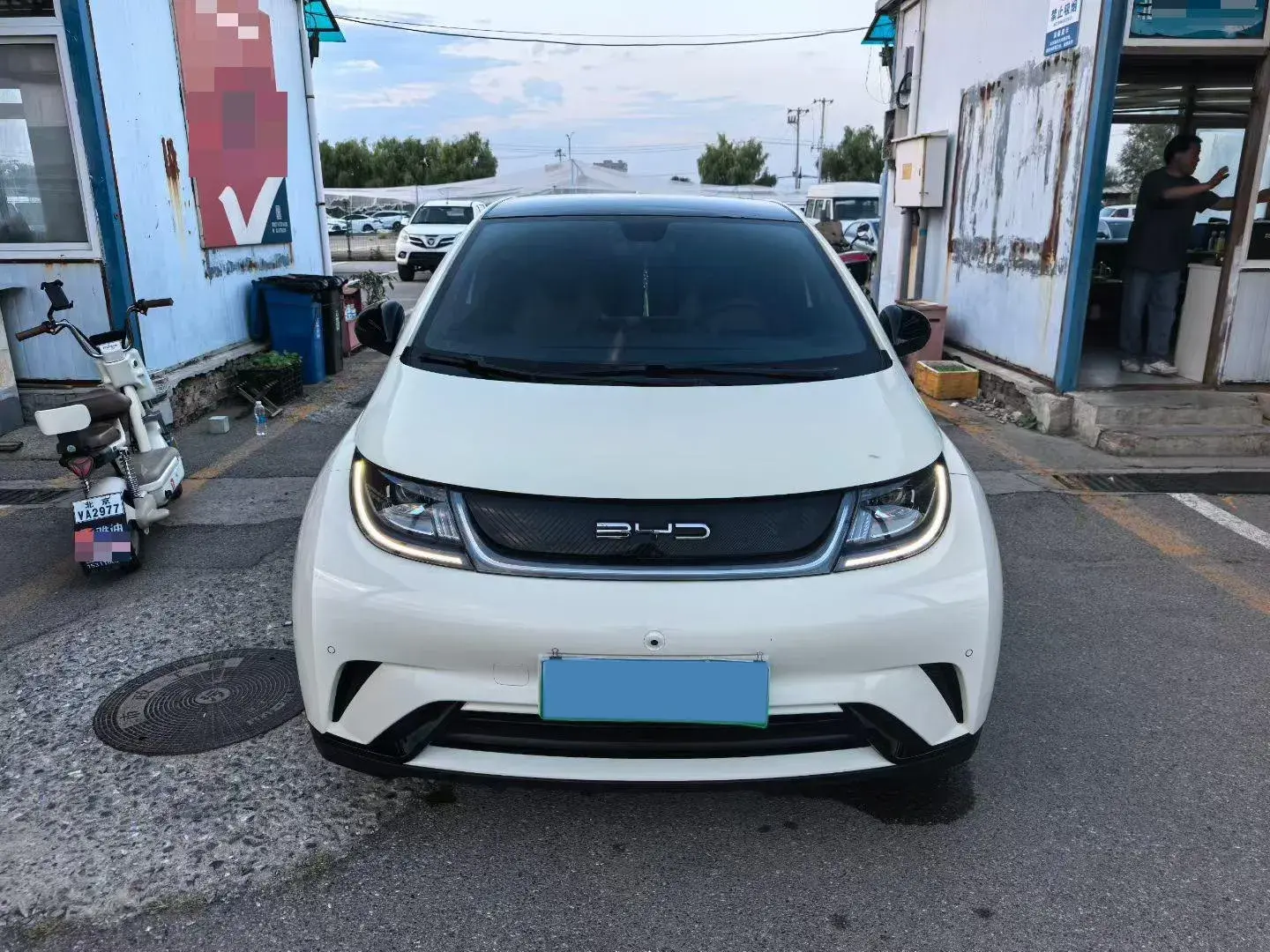 2024 BYD DOLPHIN thumbnail 4