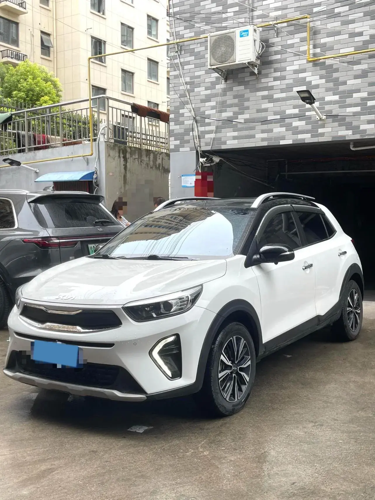 2021 KIA KX1 view 1