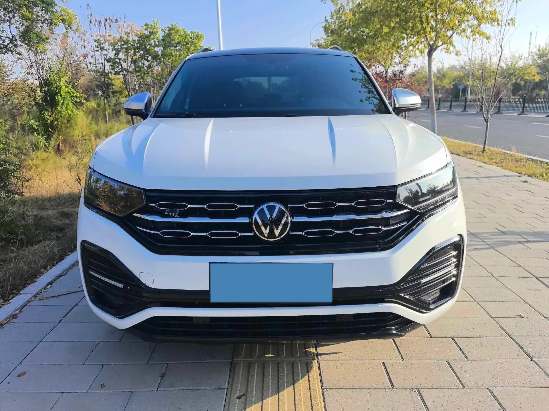 2022 VOLKSWAGEN TAYRON thumbnail 2