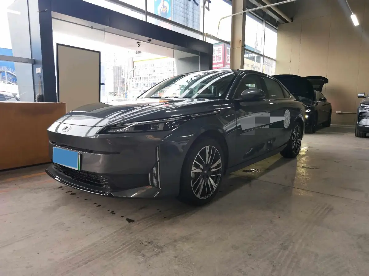 2024 ChangAn QiYuan A05 1.5L 110HP L4 E-CVT PHEV 18.99KWH