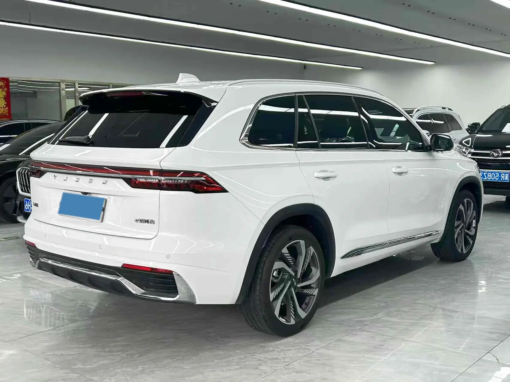 2024 GEELY MONJARO thumbnail 4