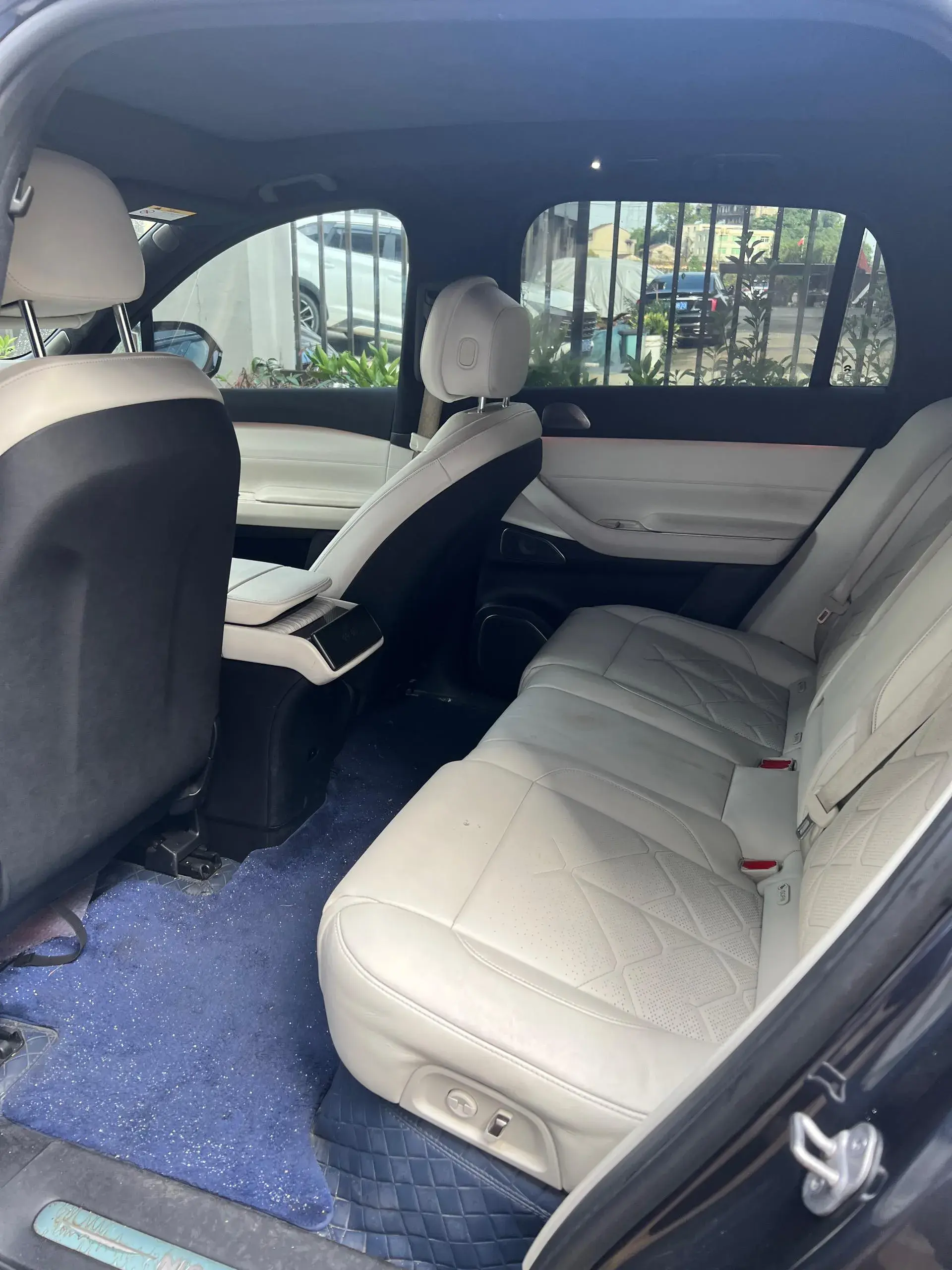 2022 NIO ES7 thumbnail 3