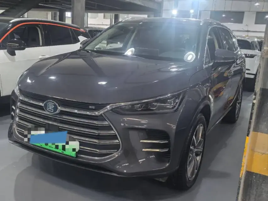 2019 BYD TANG view 1