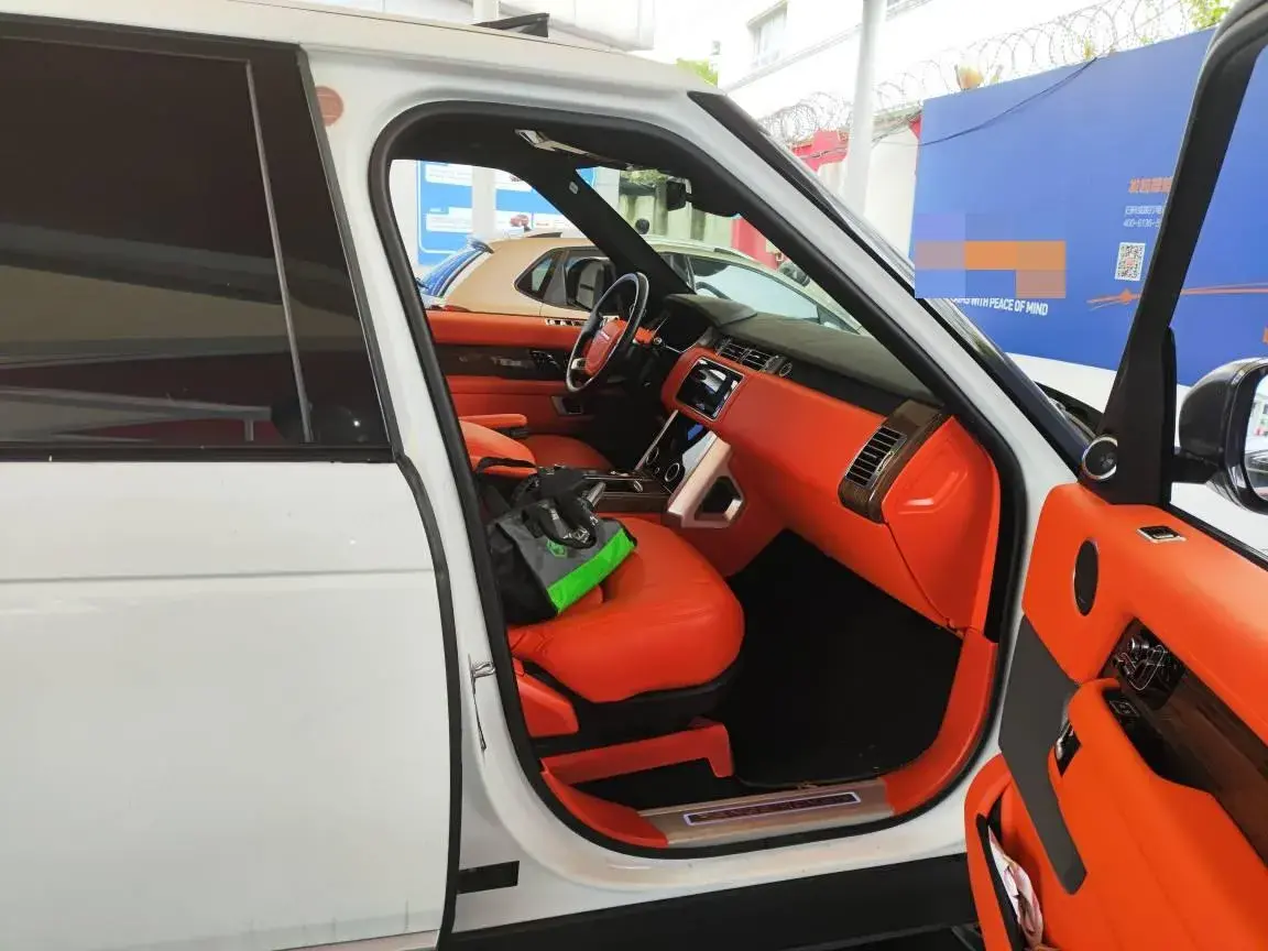 2019 LAND ROVER thumbnail 2