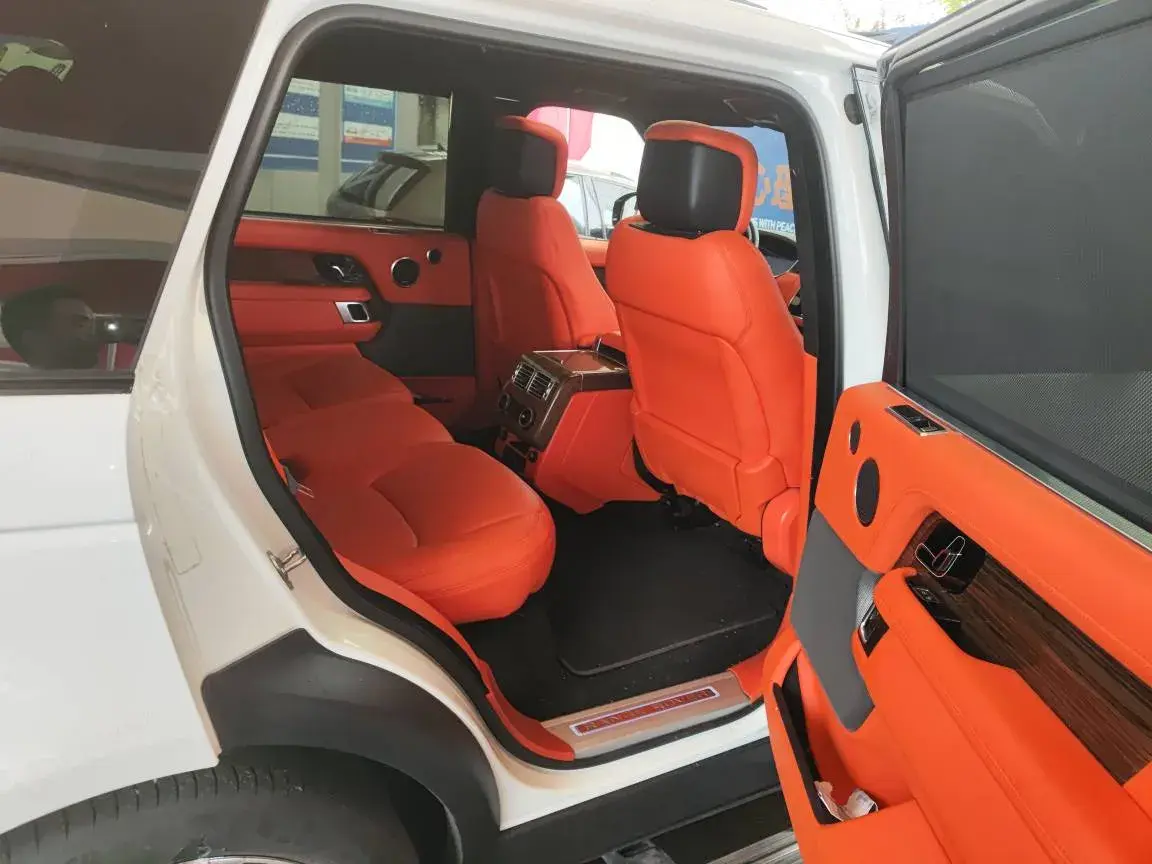 2019 LAND ROVER thumbnail 3