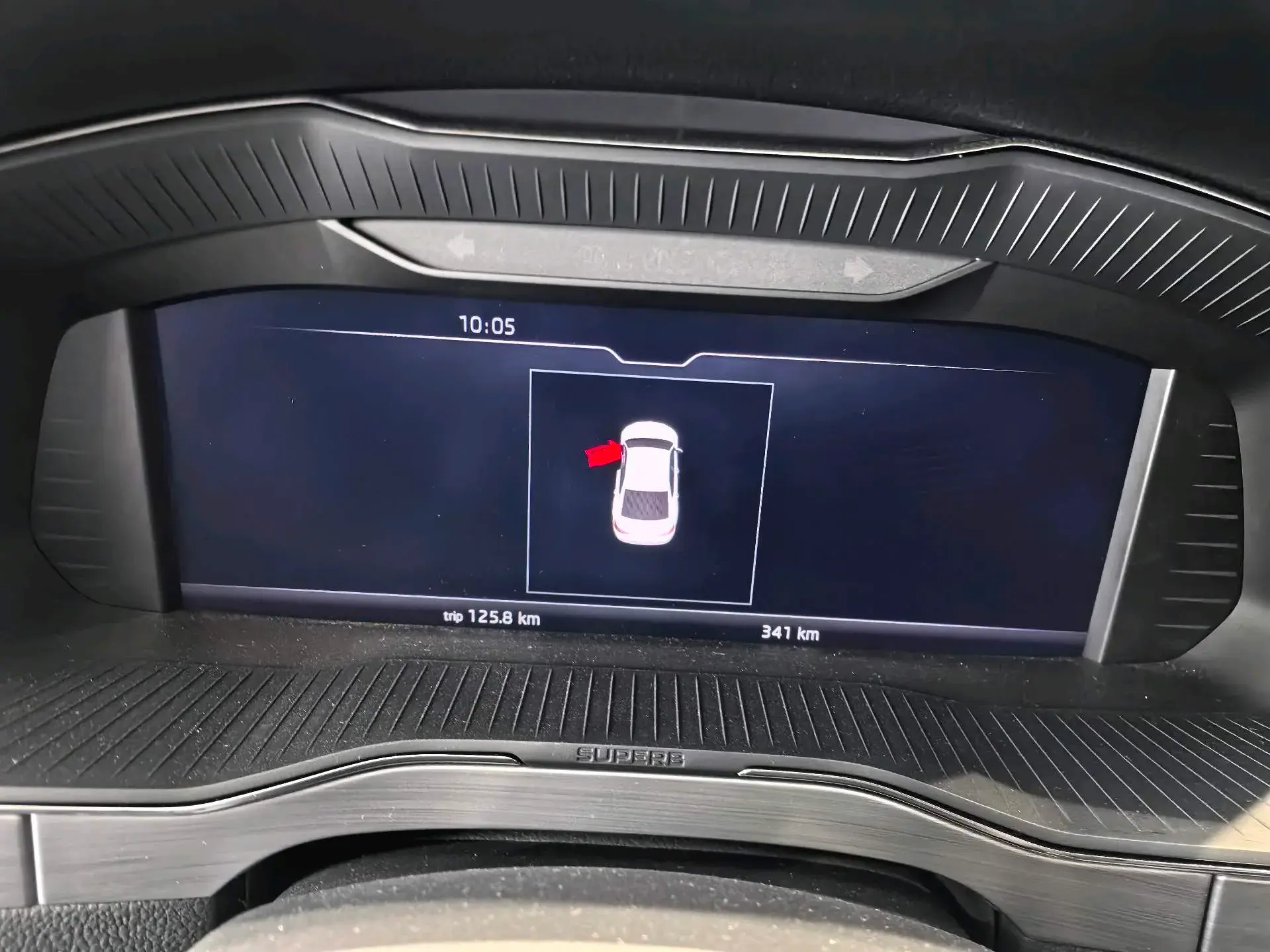 2023 SKODA SUPERB thumbnail 4