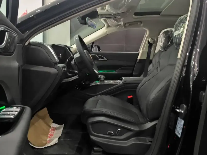 2024 HONGQI HS3 thumbnail 4