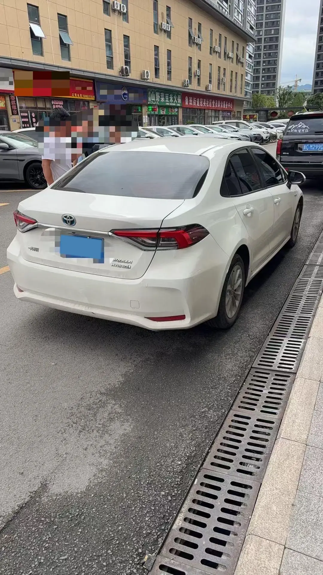 2019 TOYOTA COROLLA thumbnail 2