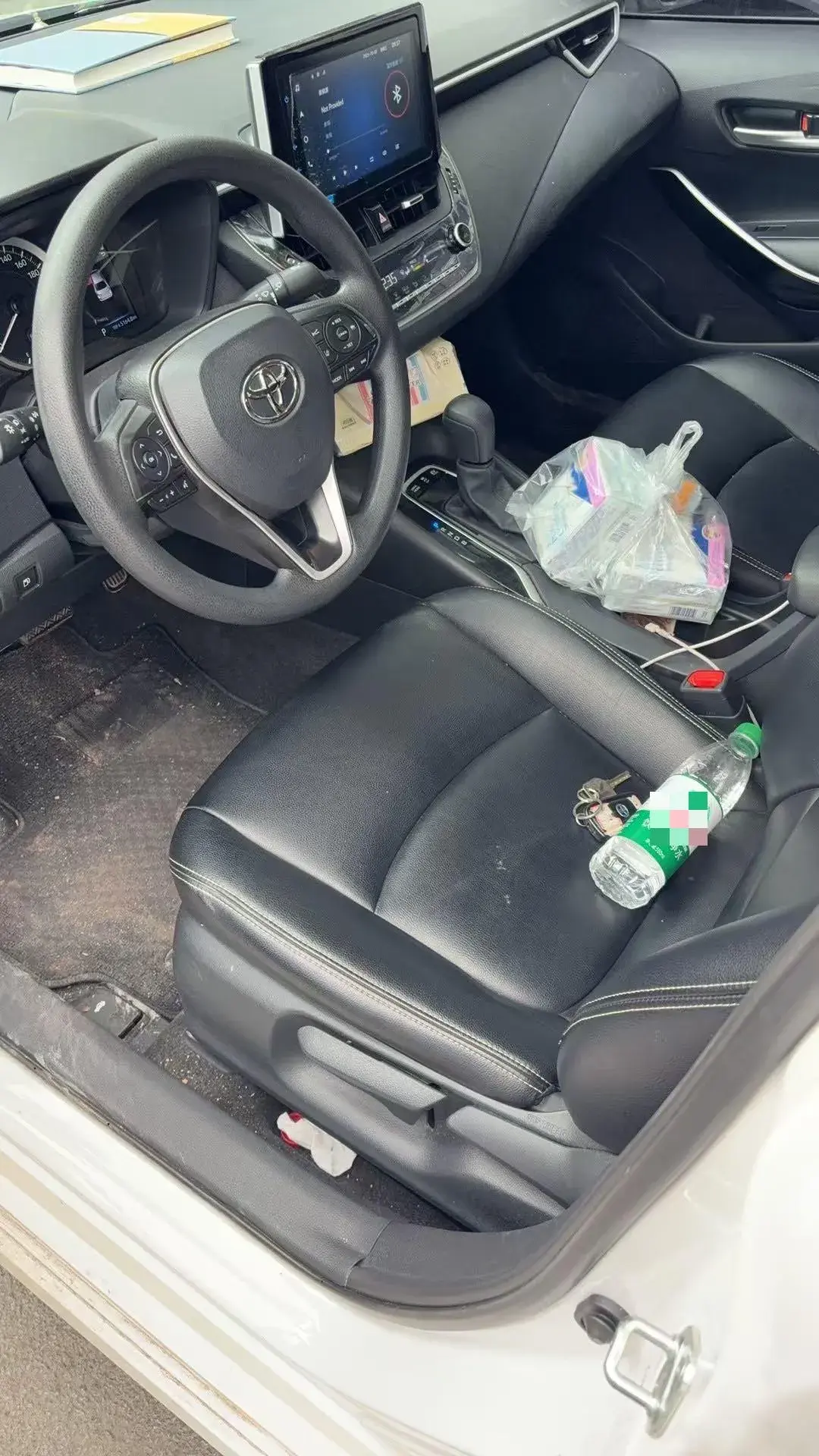 2019 TOYOTA COROLLA thumbnail 4