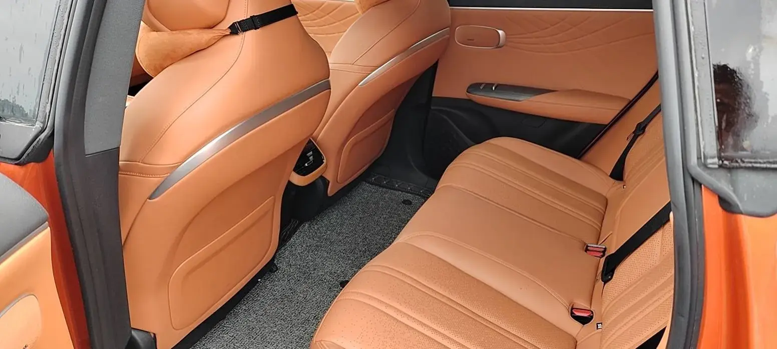 2024 DEEPAL S07 thumbnail 3