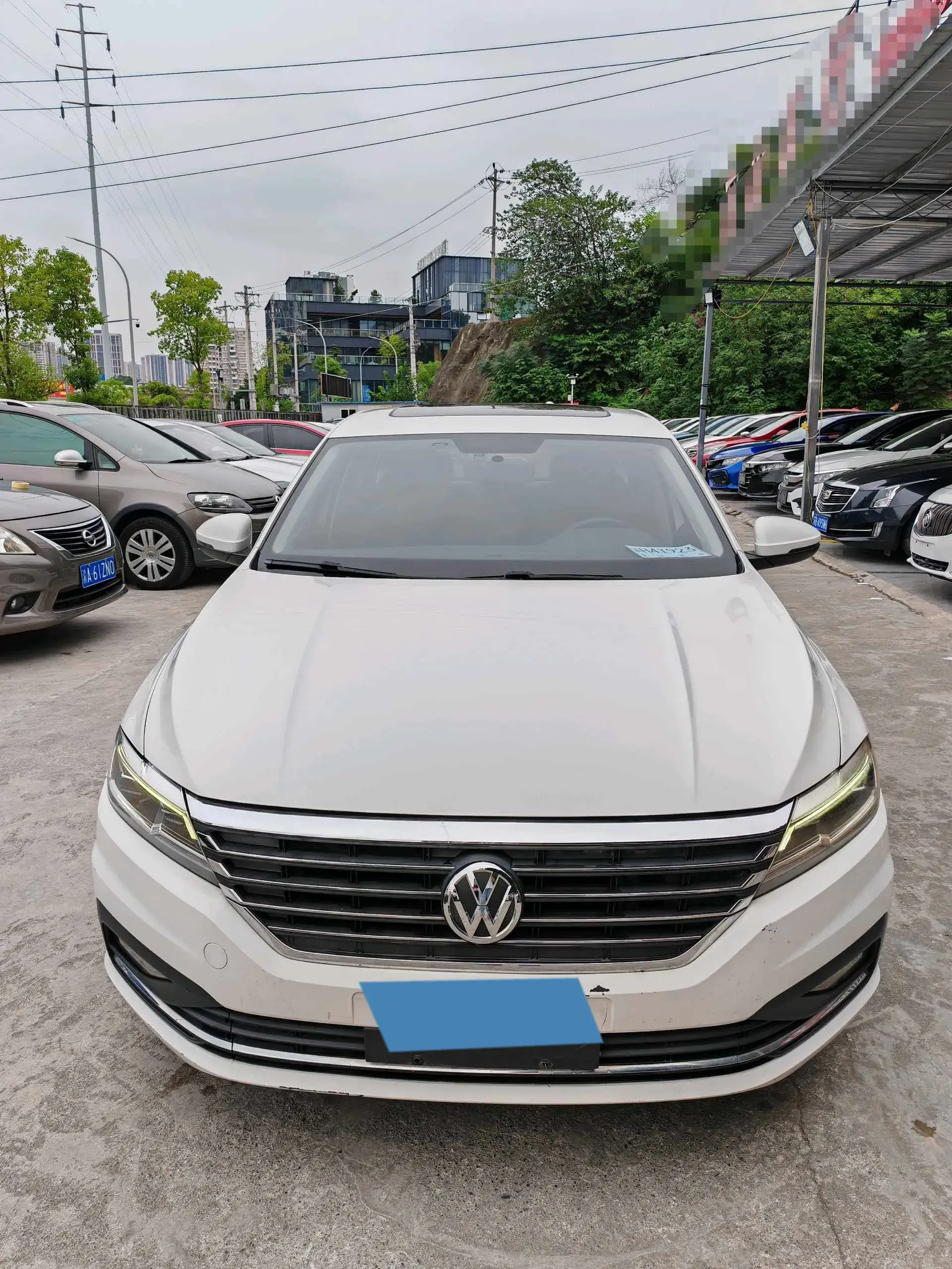 2019 VOLKSWAGEN LAVIDA thumbnail 2