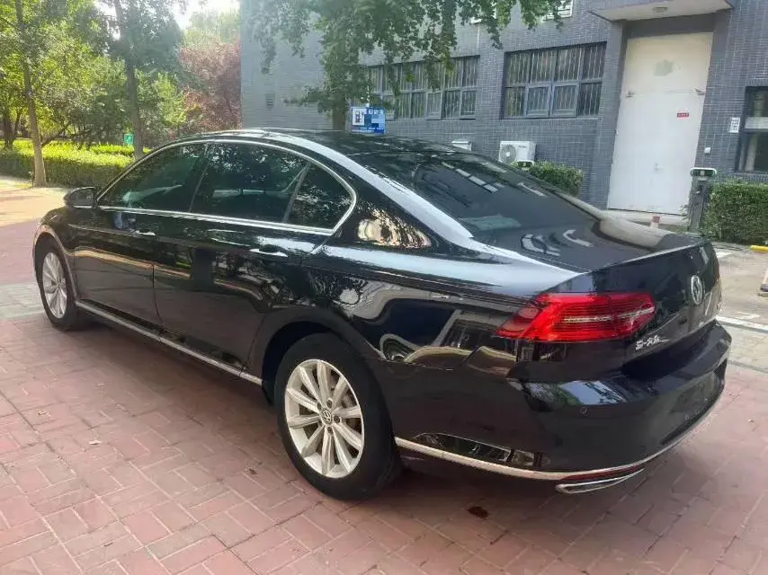 2019 VOLKSWAGEN MAGOTAN thumbnail 4