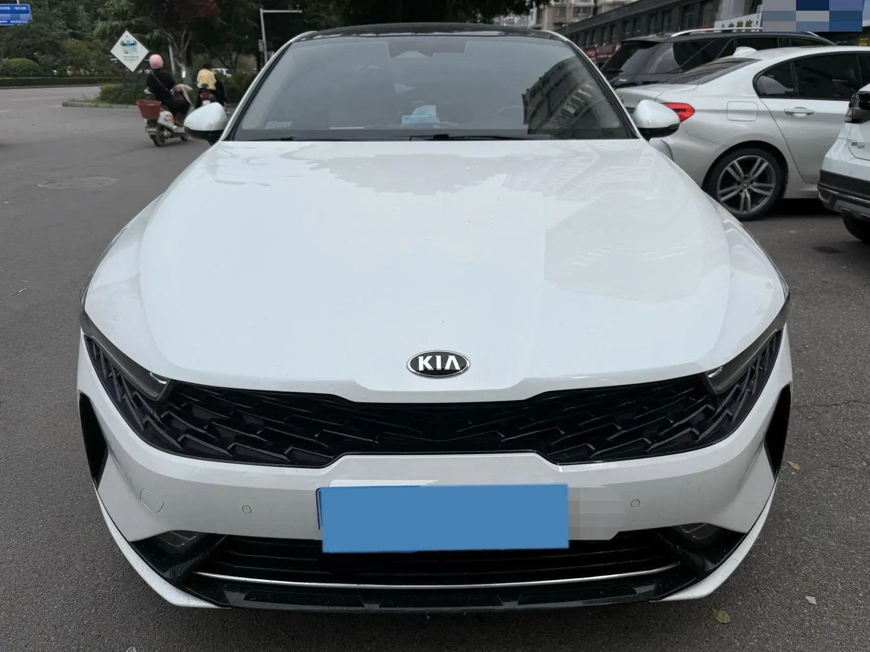 2020 KIA K5 thumbnail 2