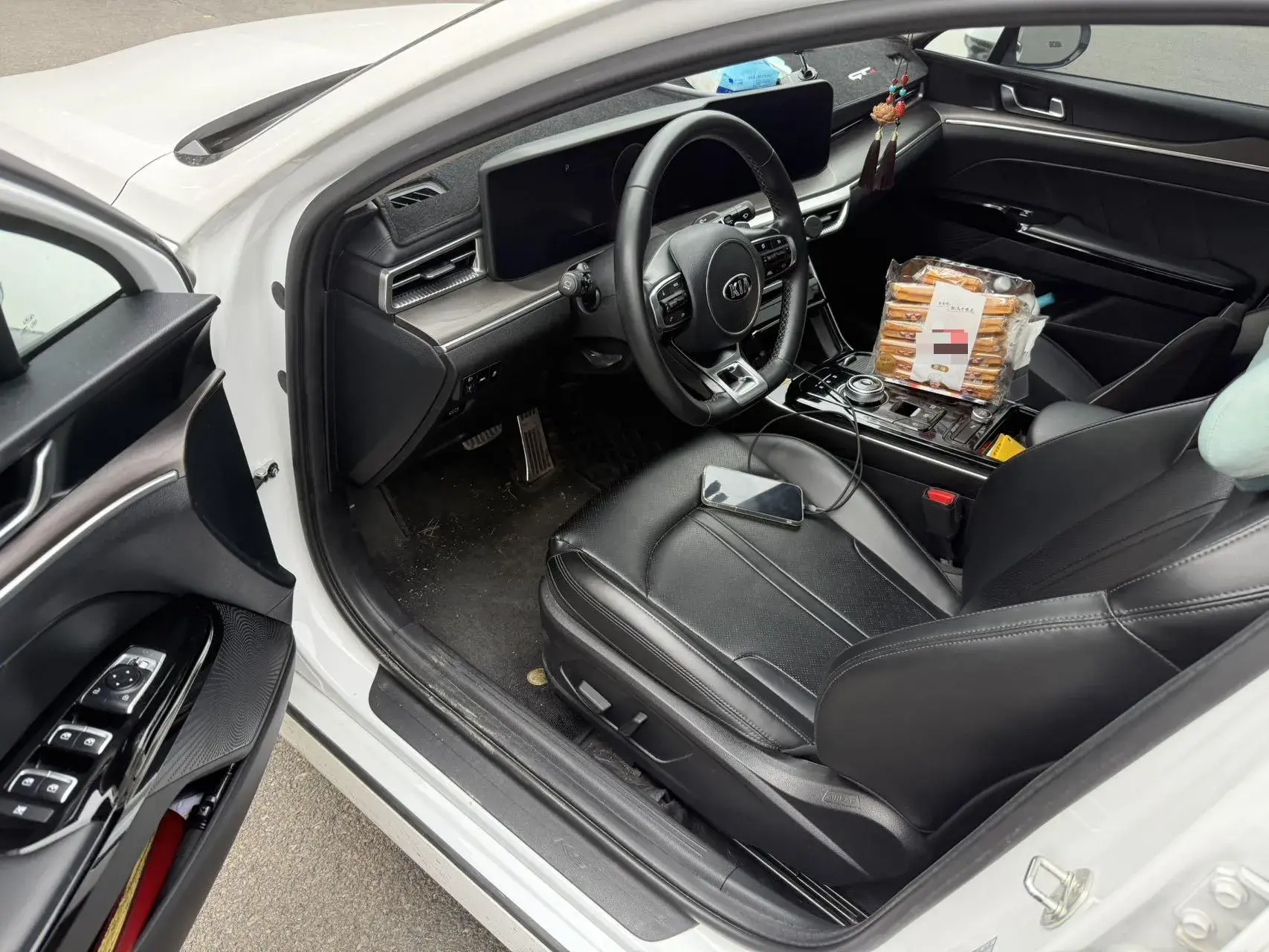 2020 KIA K5 thumbnail 4