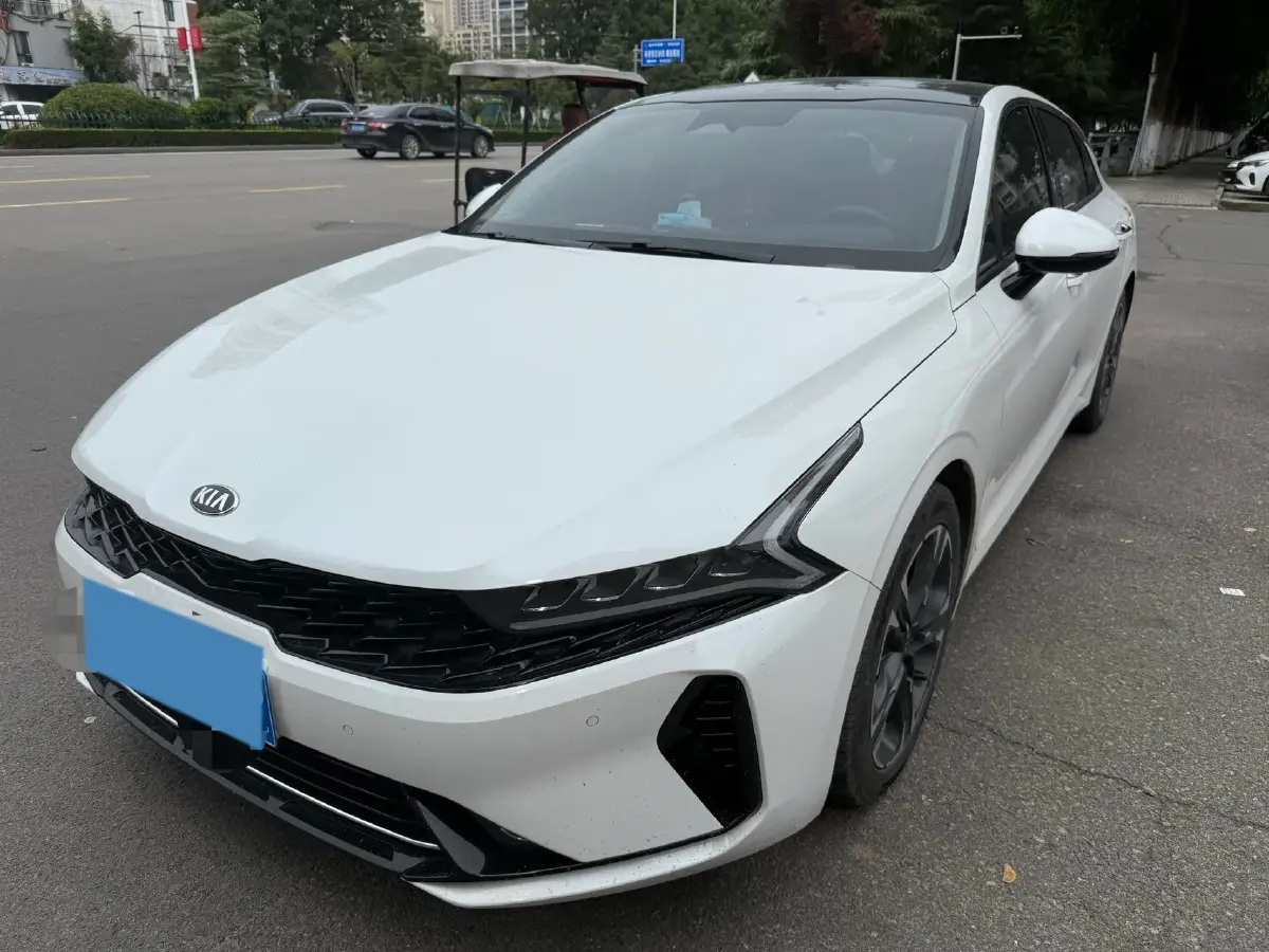 2020 Kia K5 1.5T 170HP L4 7DCT