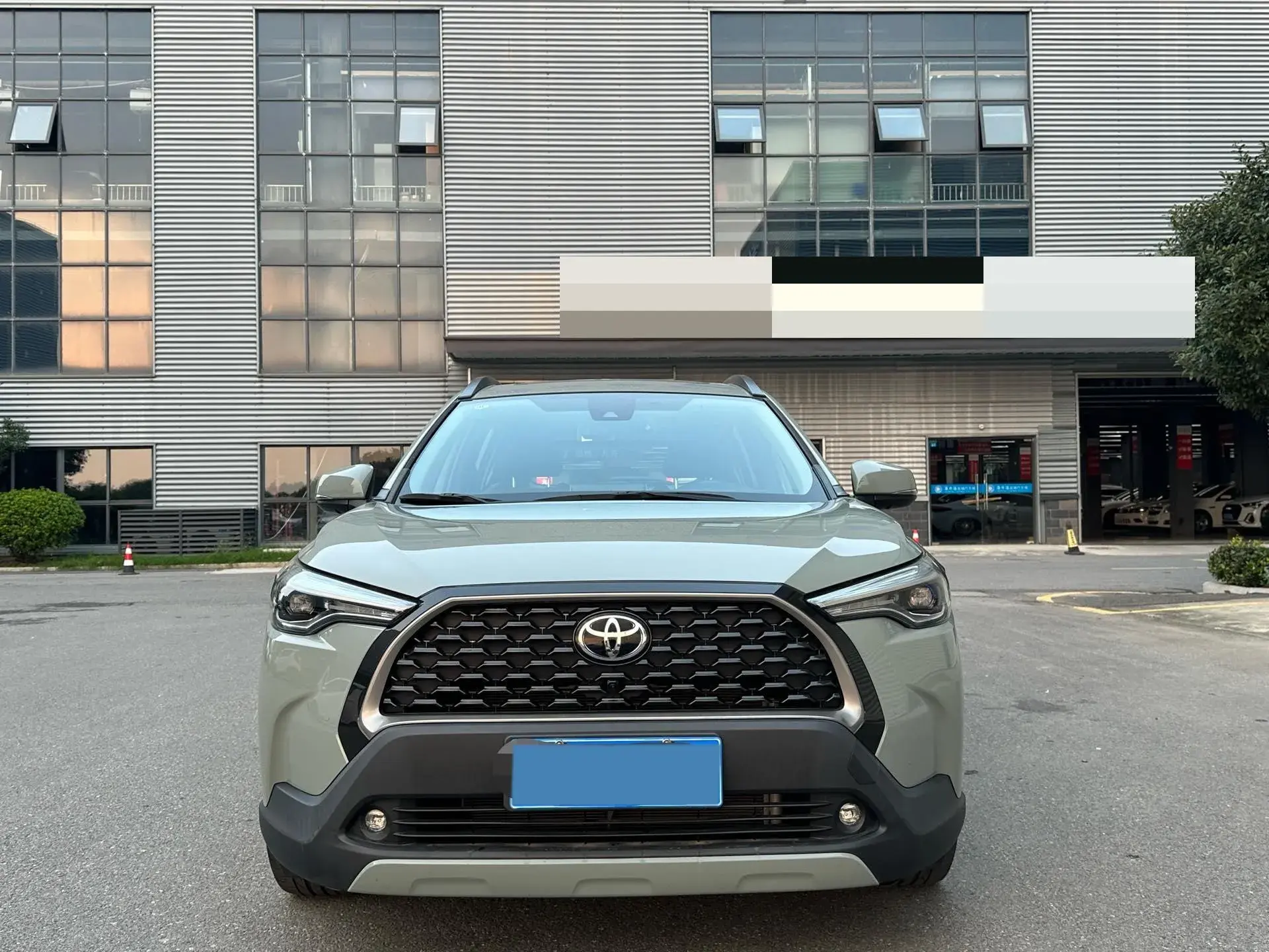 2022 TOYOTA COROLLA thumbnail 2