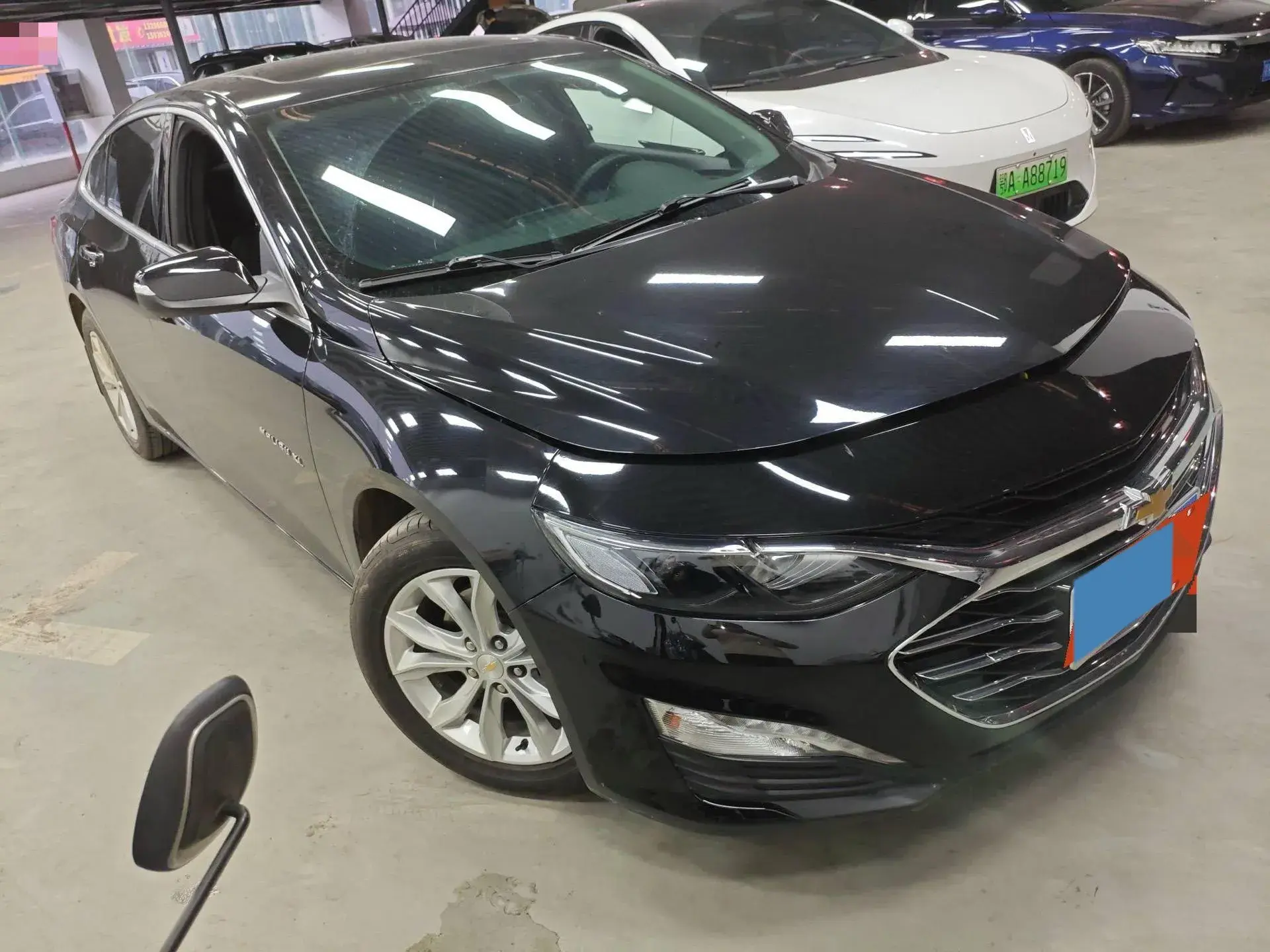 2021 CHEVROLET MALIBU thumbnail 2