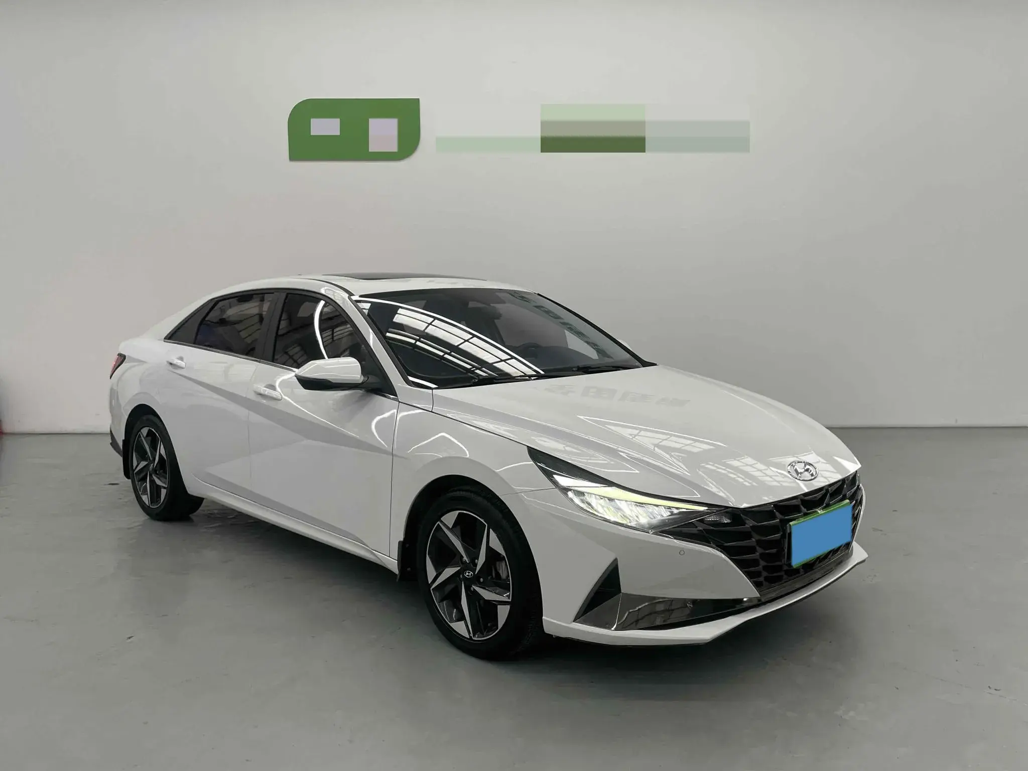 2022 HYUNDAI ELANTRA thumbnail 2