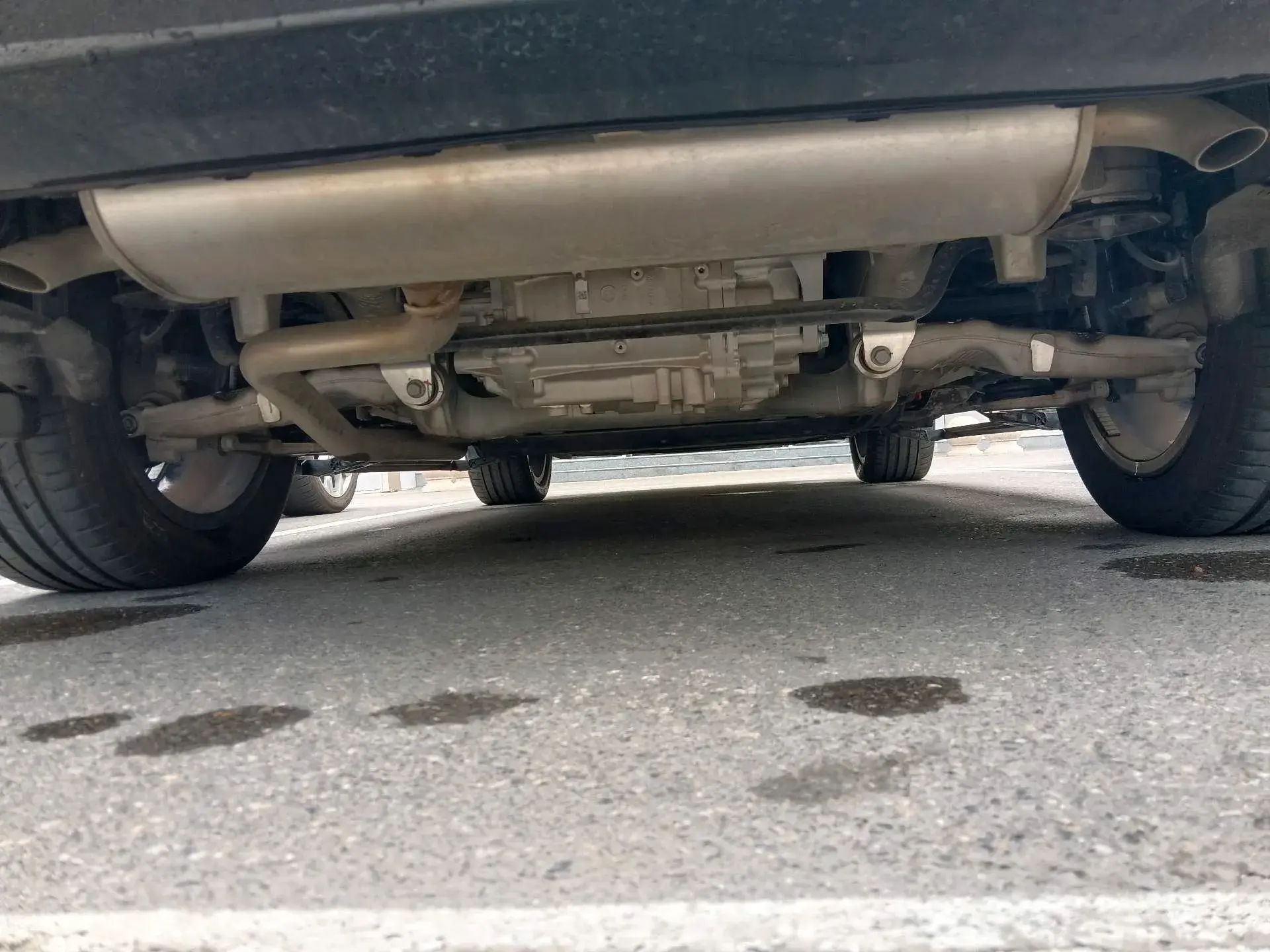 2024 AITO AITO thumbnail 3