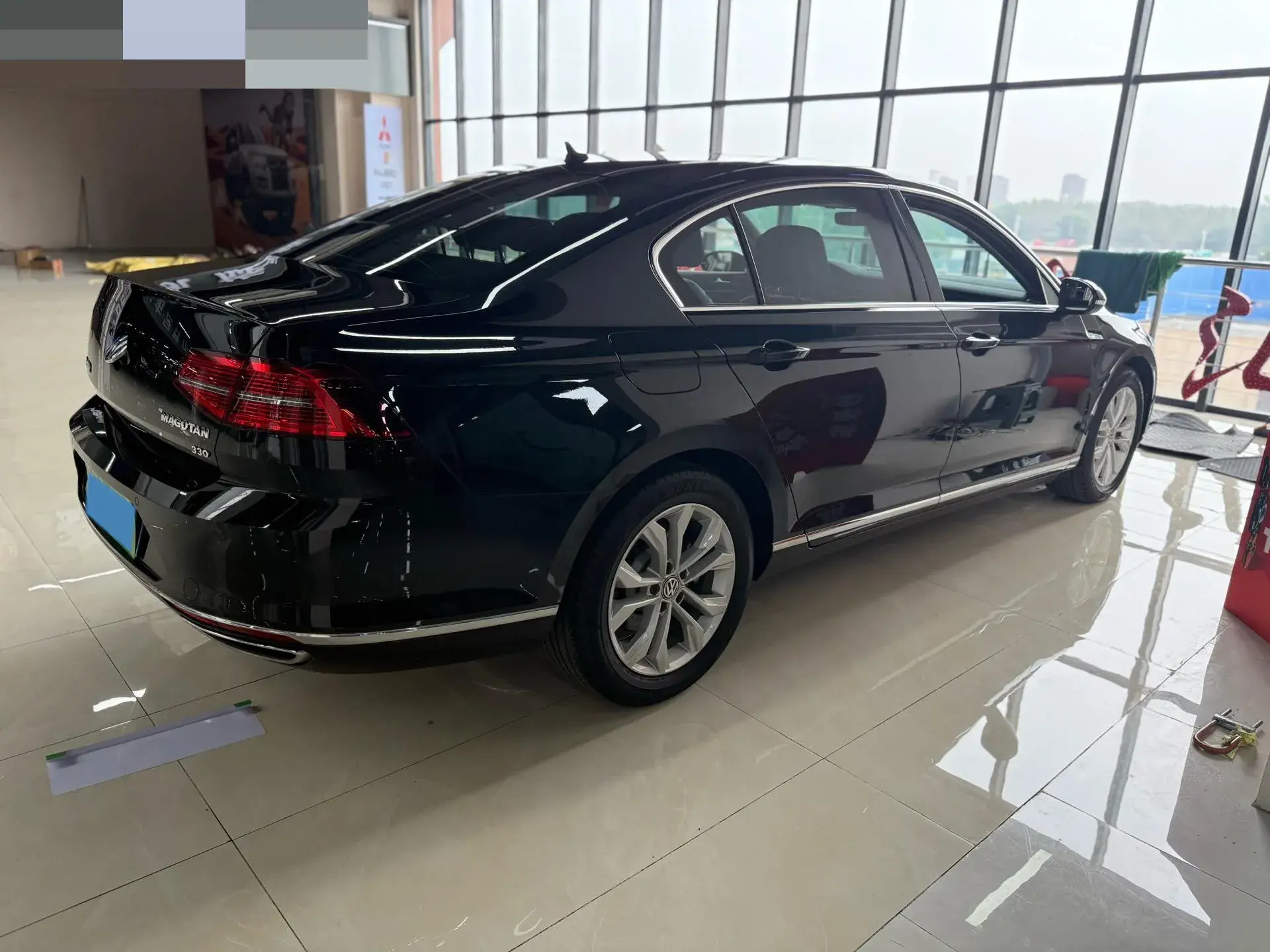 2019 VOLKSWAGEN MAGOTAN thumbnail 3