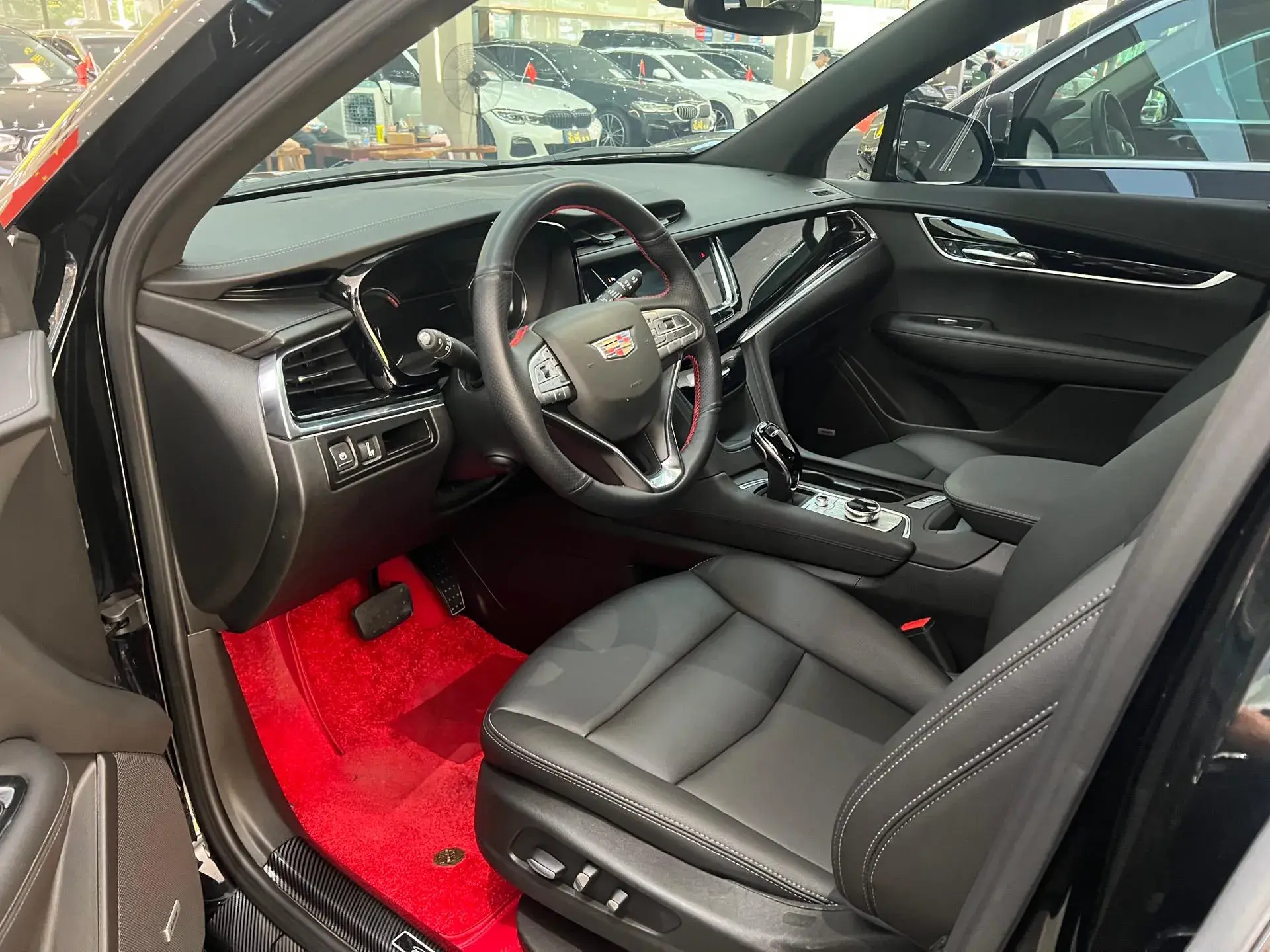 2022 CADILLAC XT6 thumbnail 4