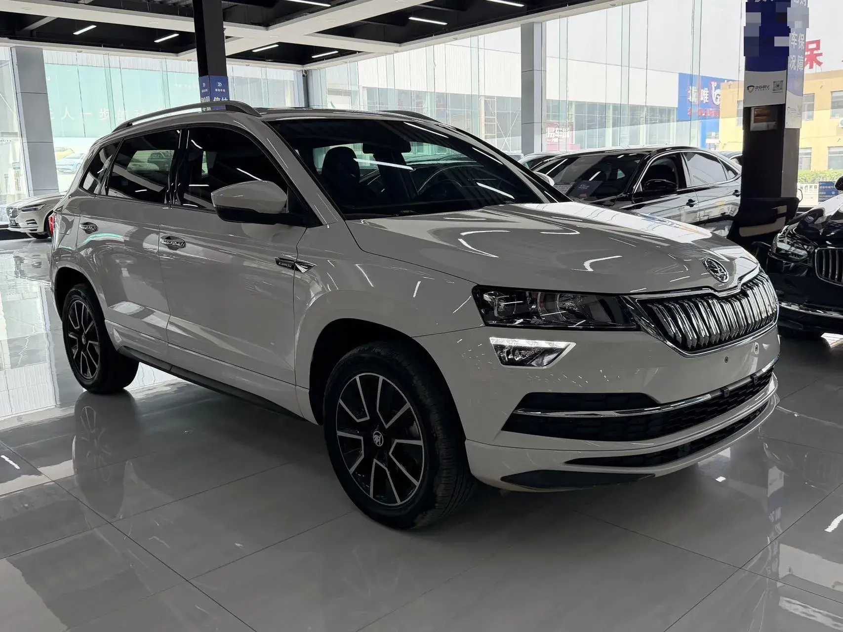 2022 SKODA KAROQ thumbnail 3