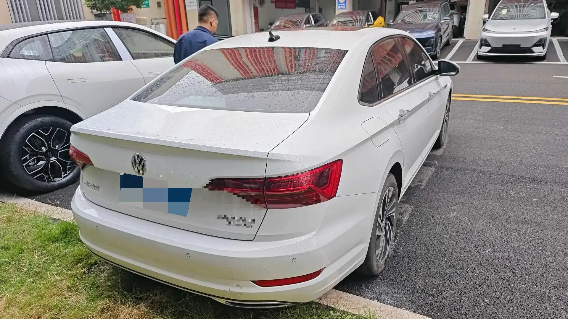 2022 VOLKSWAGEN SAGITAR thumbnail 2