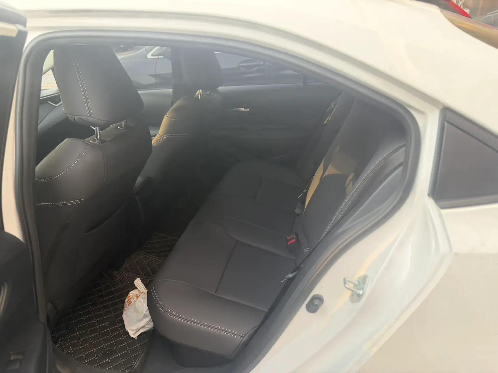 2022 TOYOTA COROLLA thumbnail 4