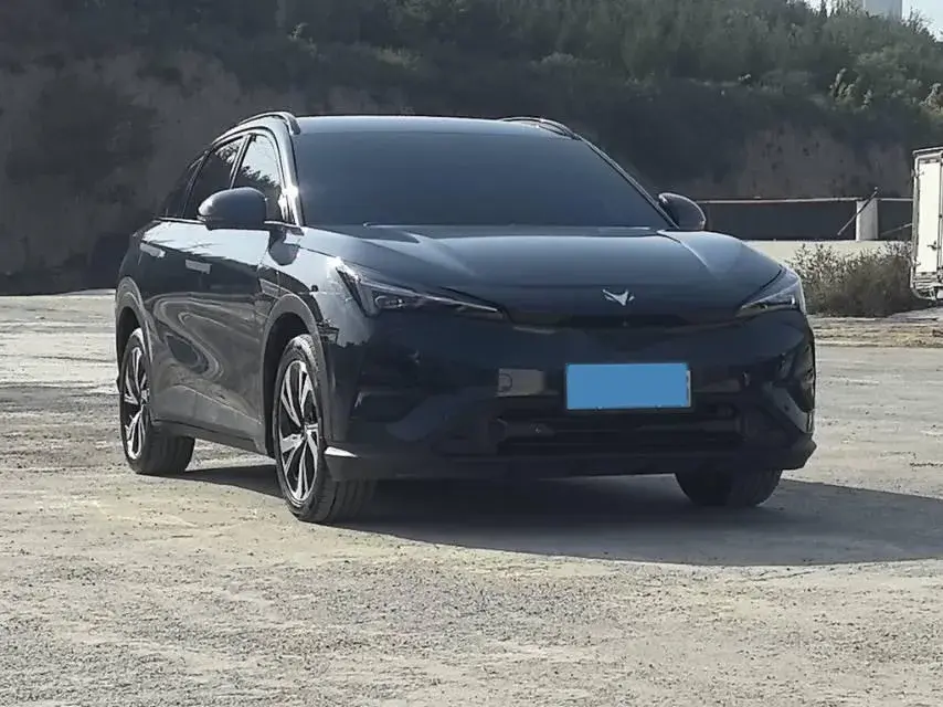 2024 ARCFOX ΑT5 thumbnail 3