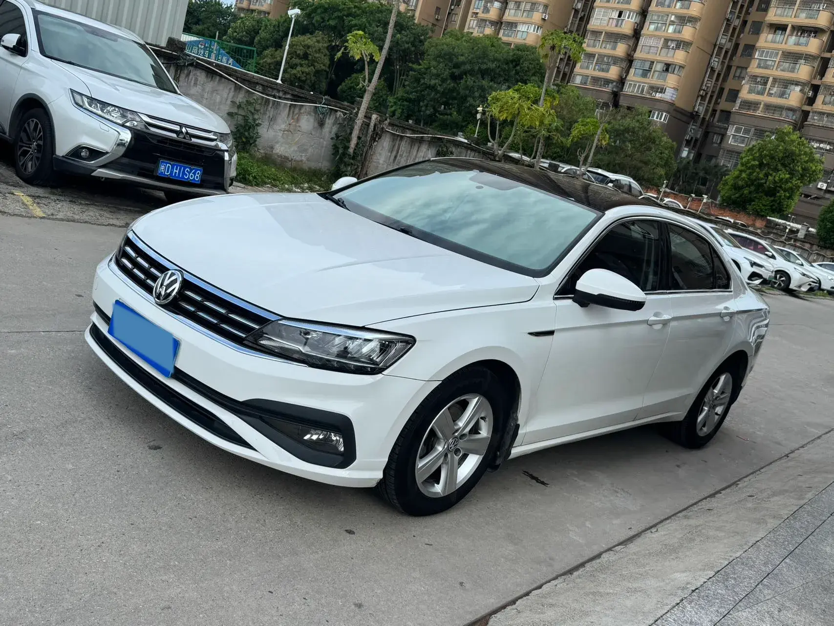 2019 VOLKSWAGEN LAMANDO view 1