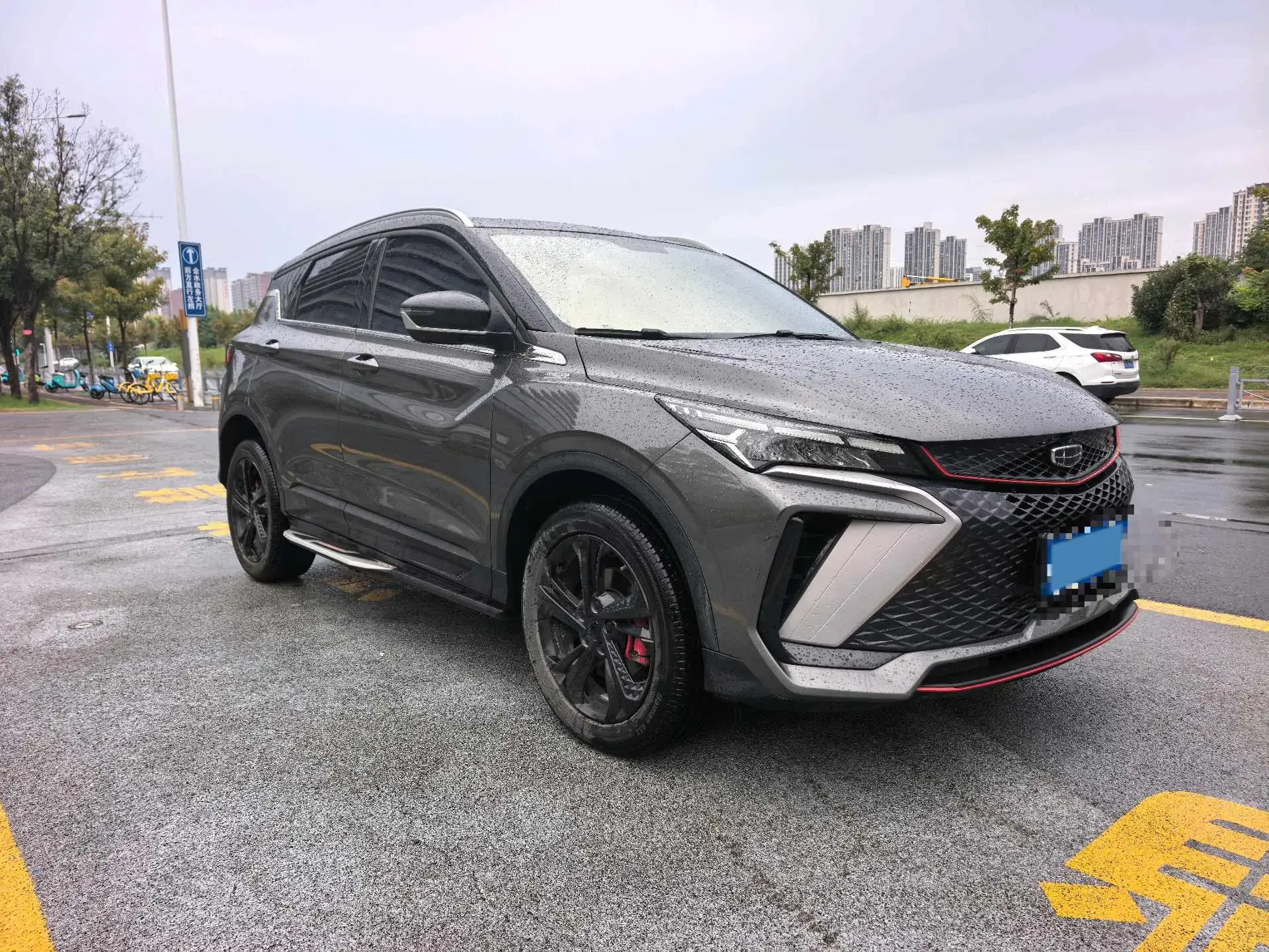 2022 GEELY COOLRAY thumbnail 3