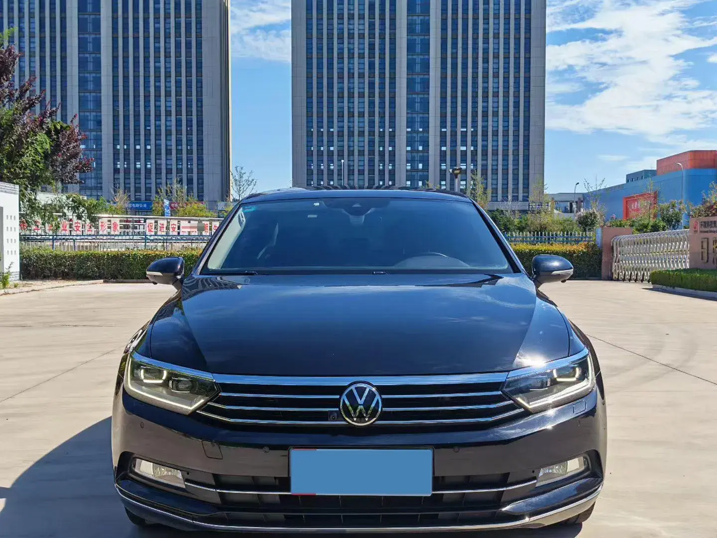 2018 VOLKSWAGEN MAGOTAN thumbnail 3
