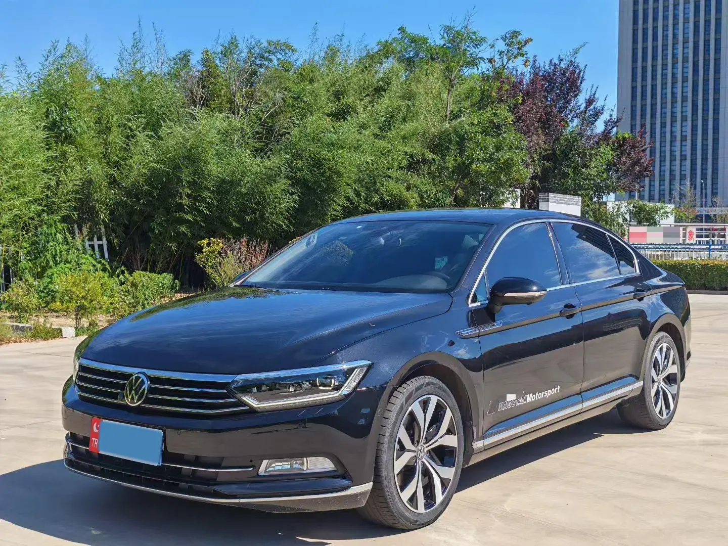 2018 VOLKSWAGEN MAGOTAN view 1